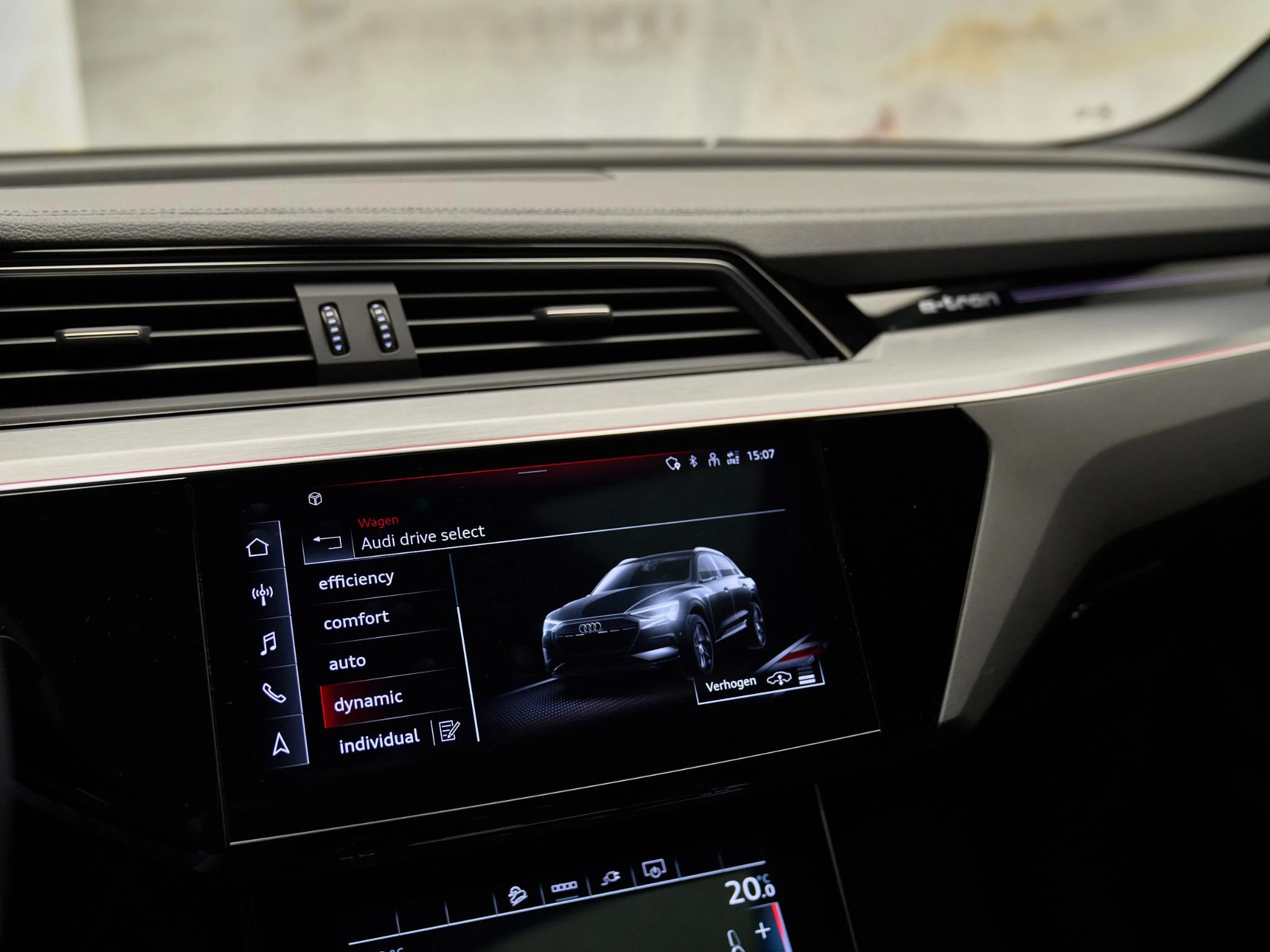 Hoofdafbeelding Audi e-tron