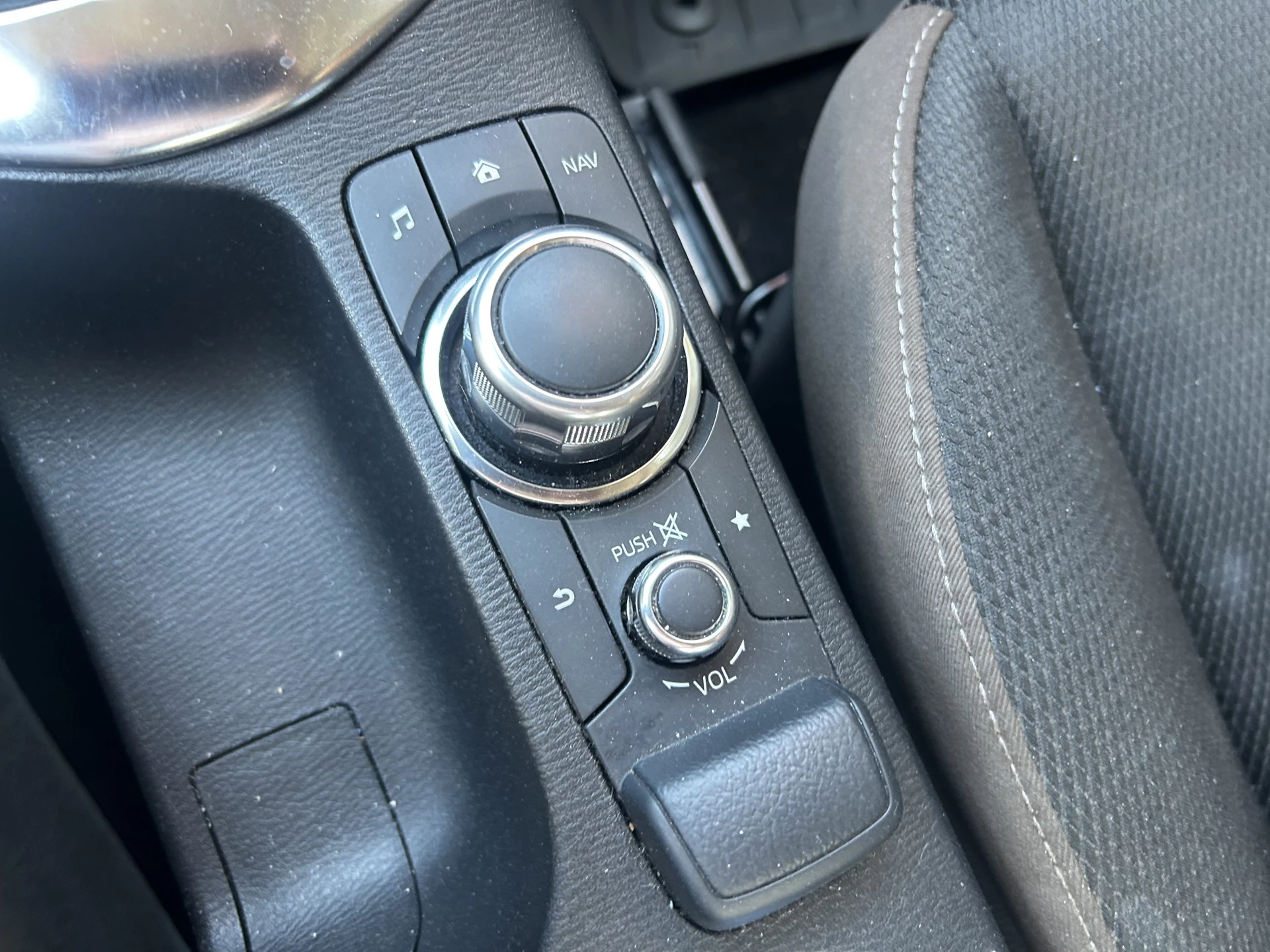 Hoofdafbeelding Mazda 2
