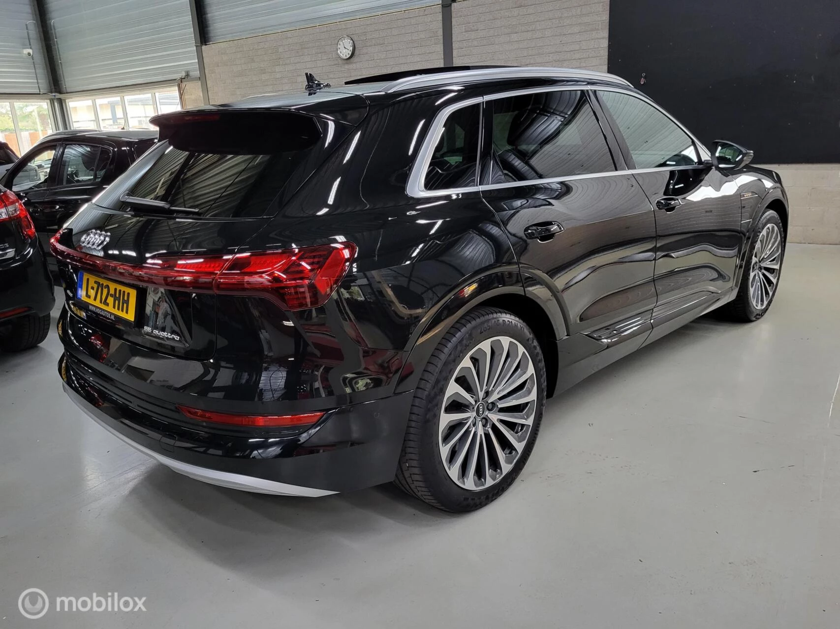 Hoofdafbeelding Audi e-tron