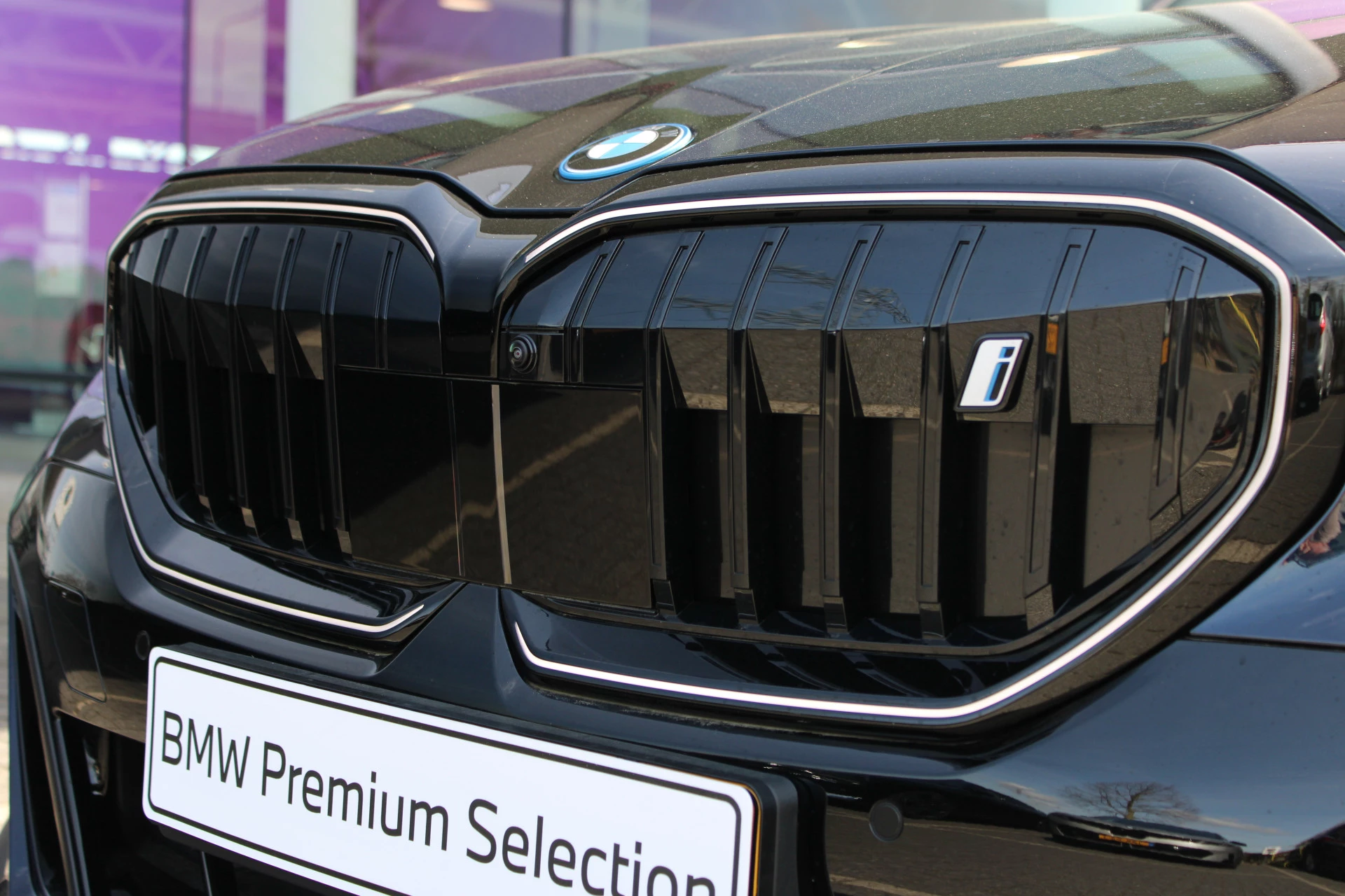 Hoofdafbeelding BMW i5