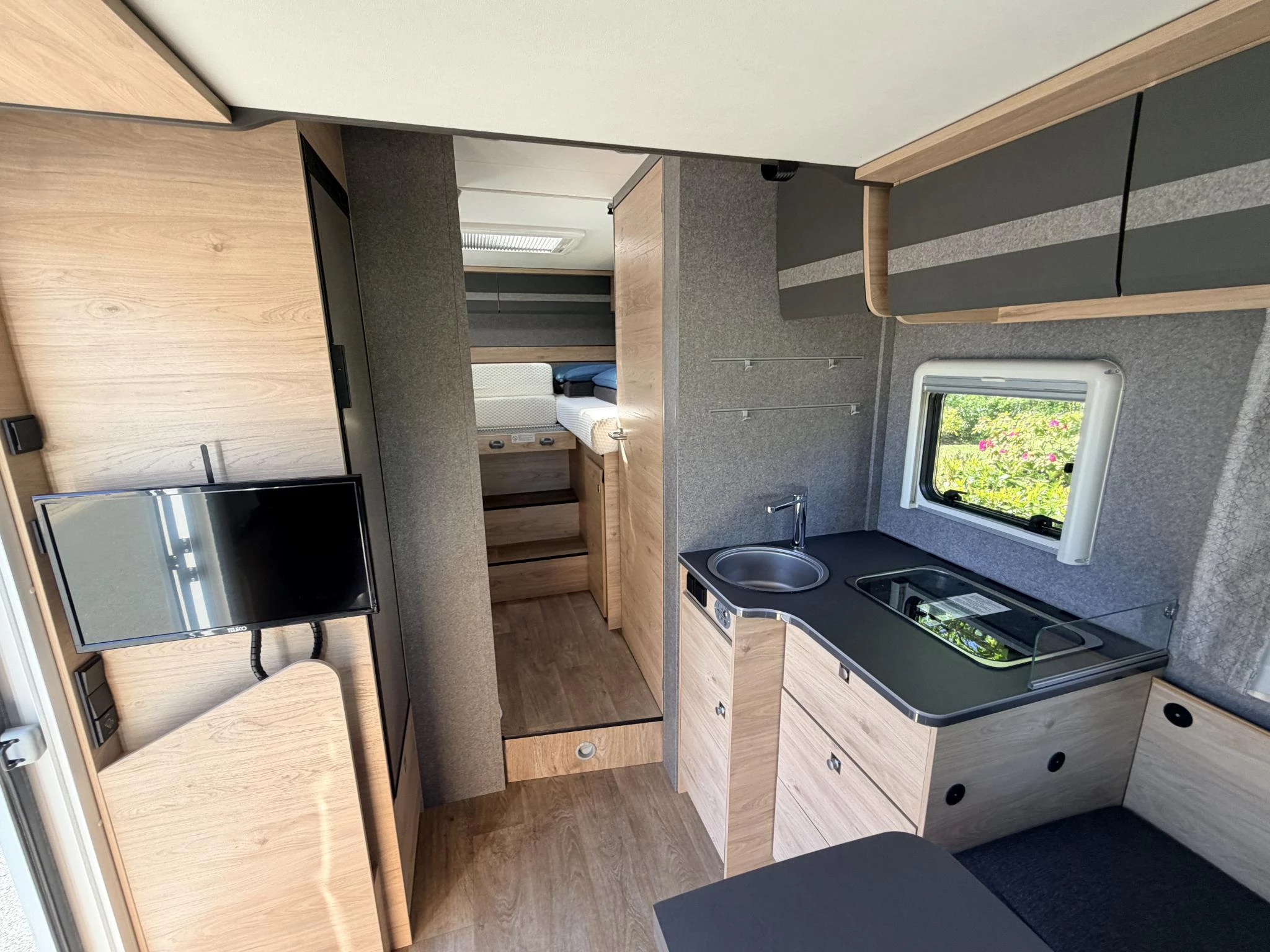 Hoofdafbeelding Dethleffs Just go t7055 ebl Ford 130PK Camper•Automaat•TV