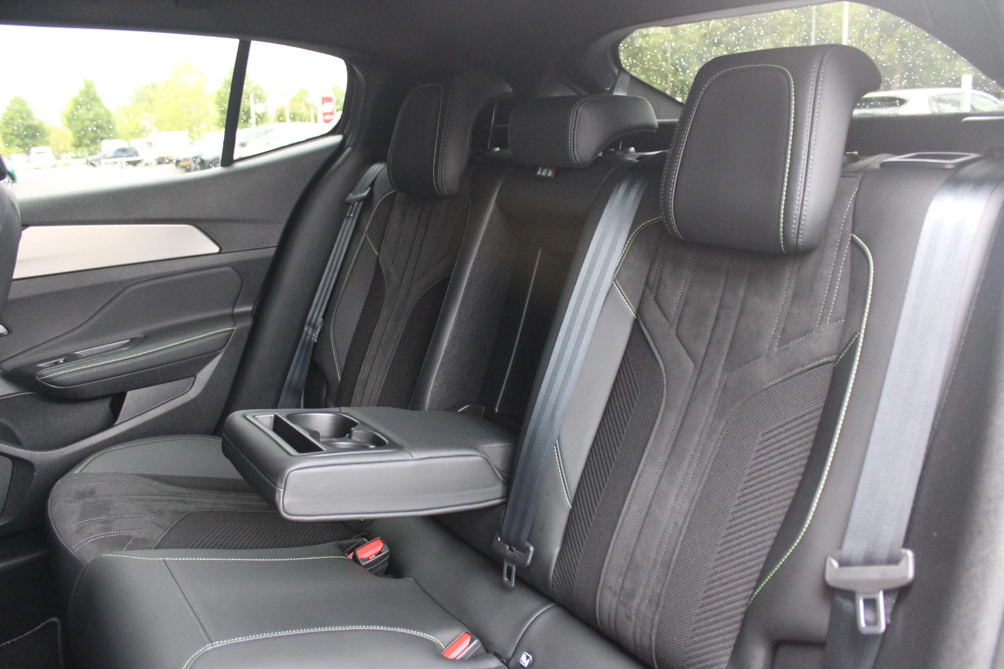Hoofdafbeelding Peugeot 408