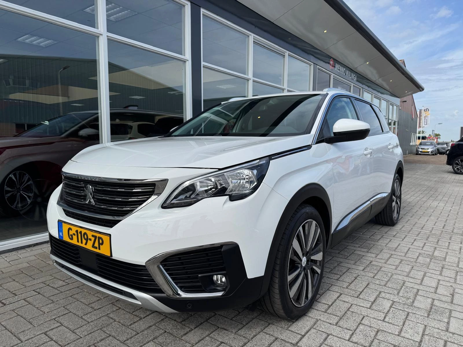 Hoofdafbeelding Peugeot 5008