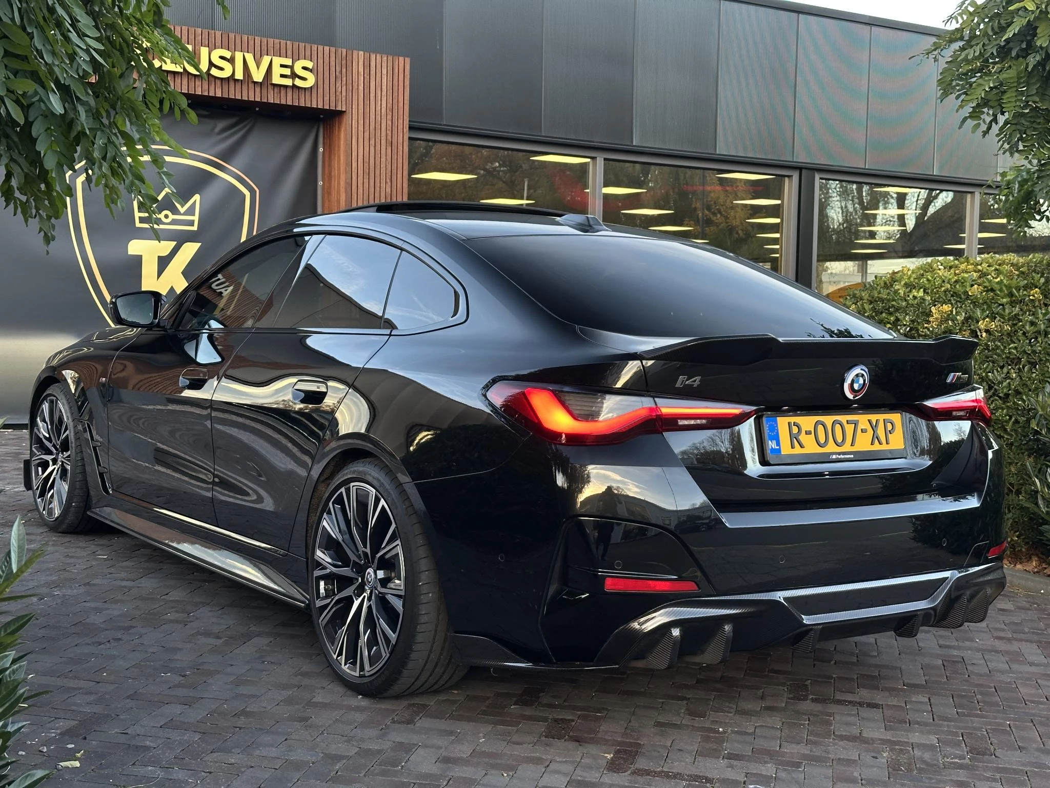 Hoofdafbeelding BMW i4