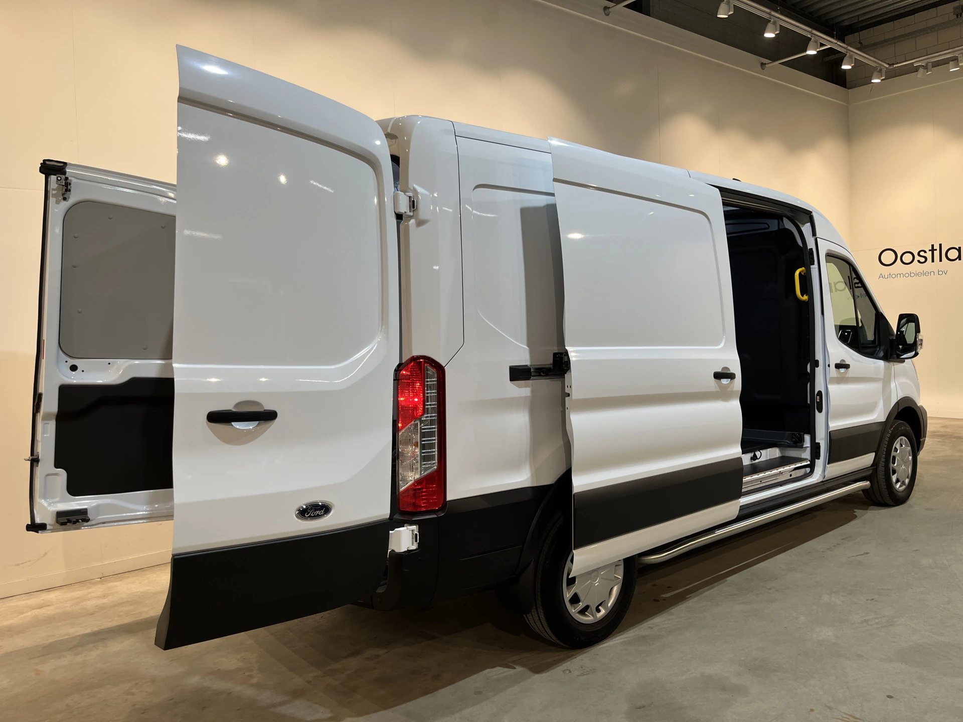 Hoofdafbeelding Ford E-Transit