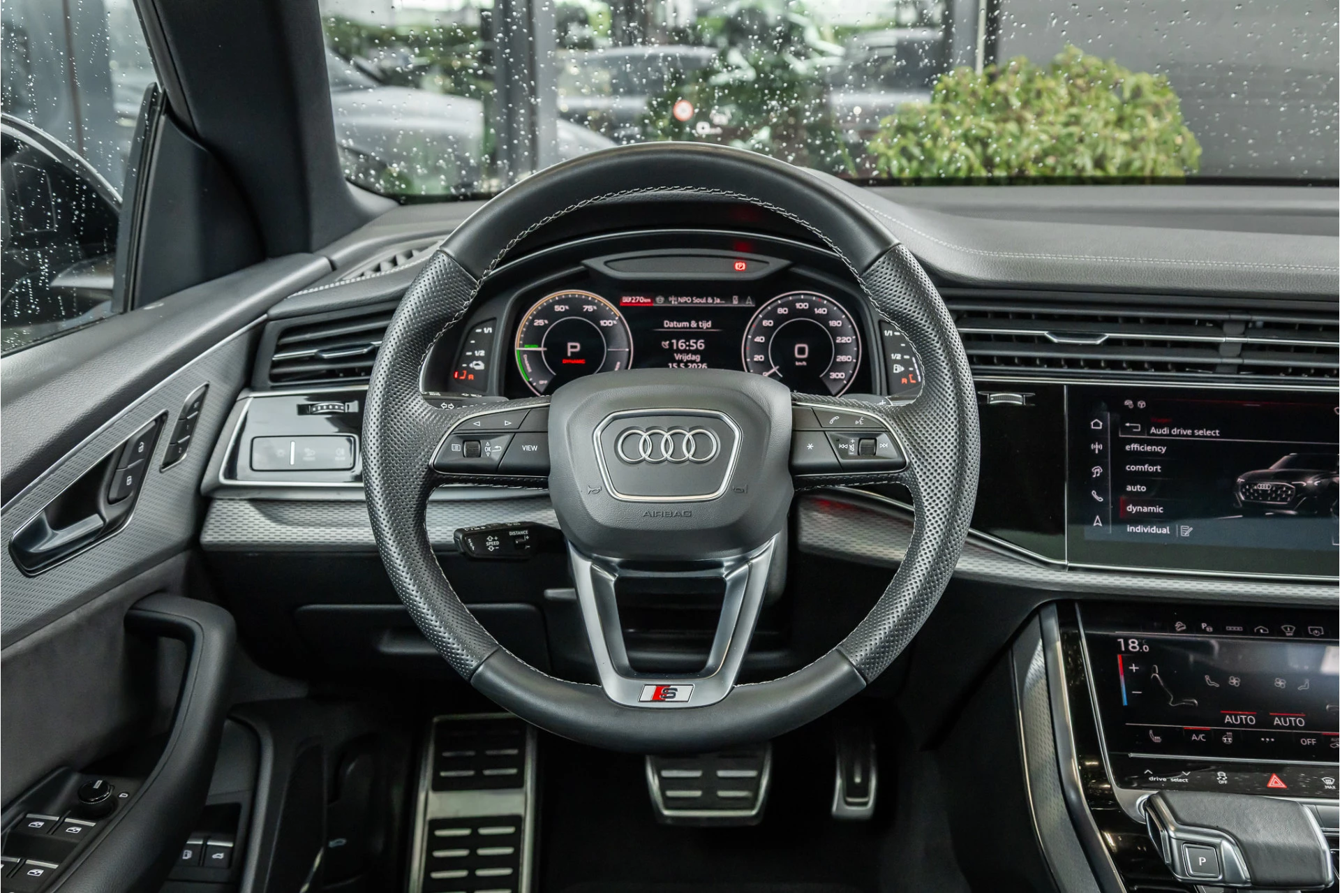 Hoofdafbeelding Audi Q8