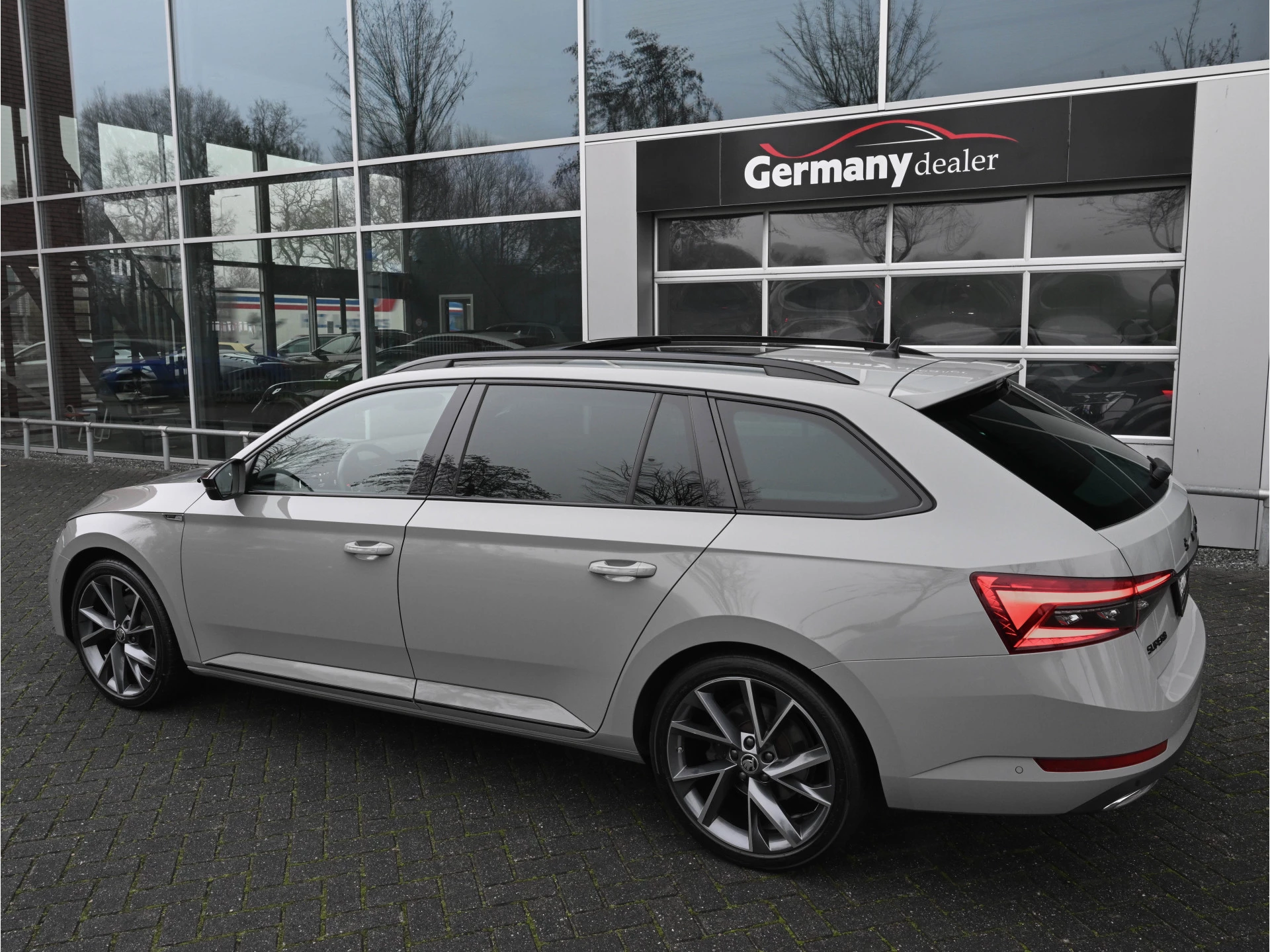 Hoofdafbeelding Škoda Superb