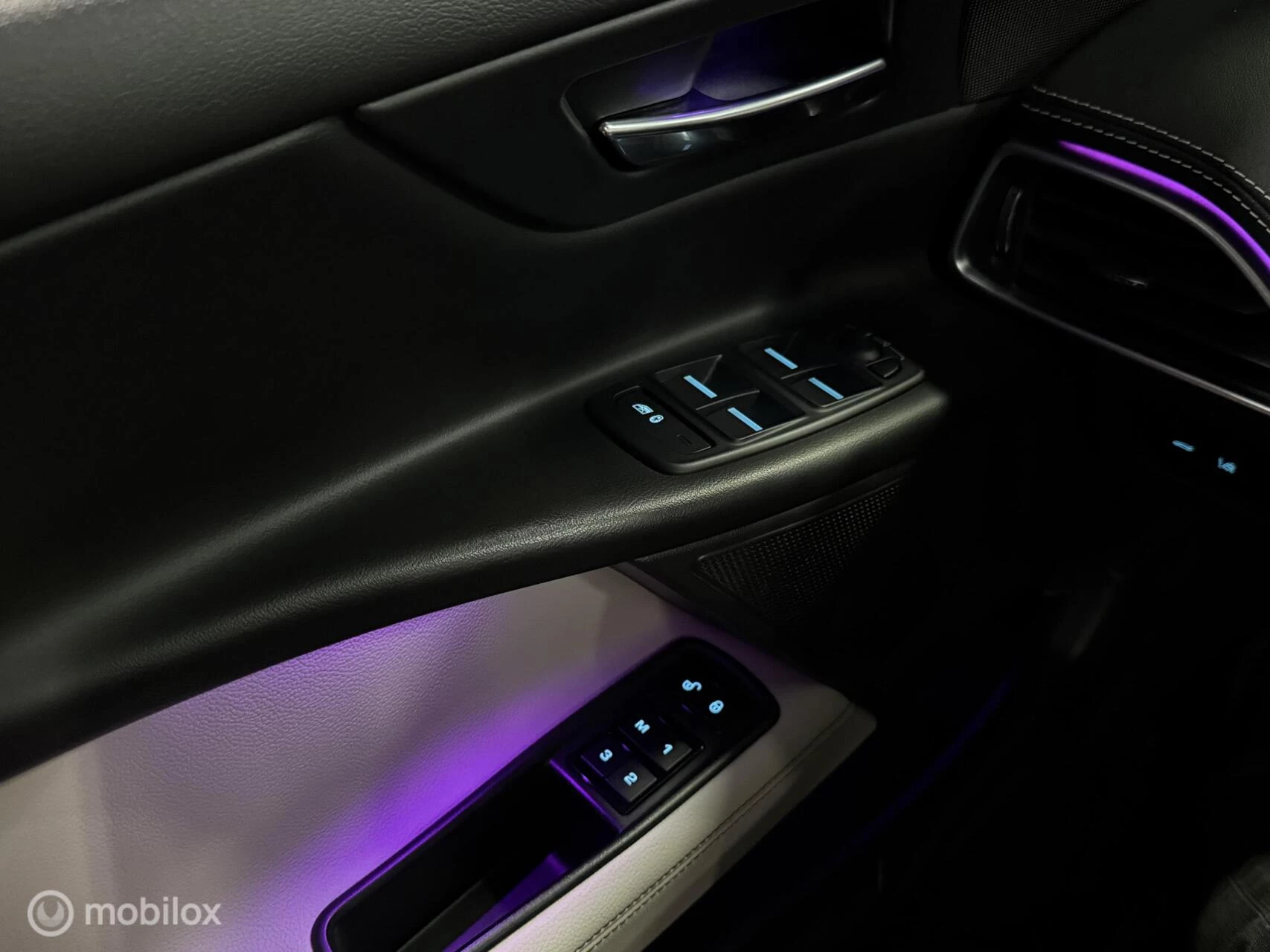 Hoofdafbeelding Jaguar XE