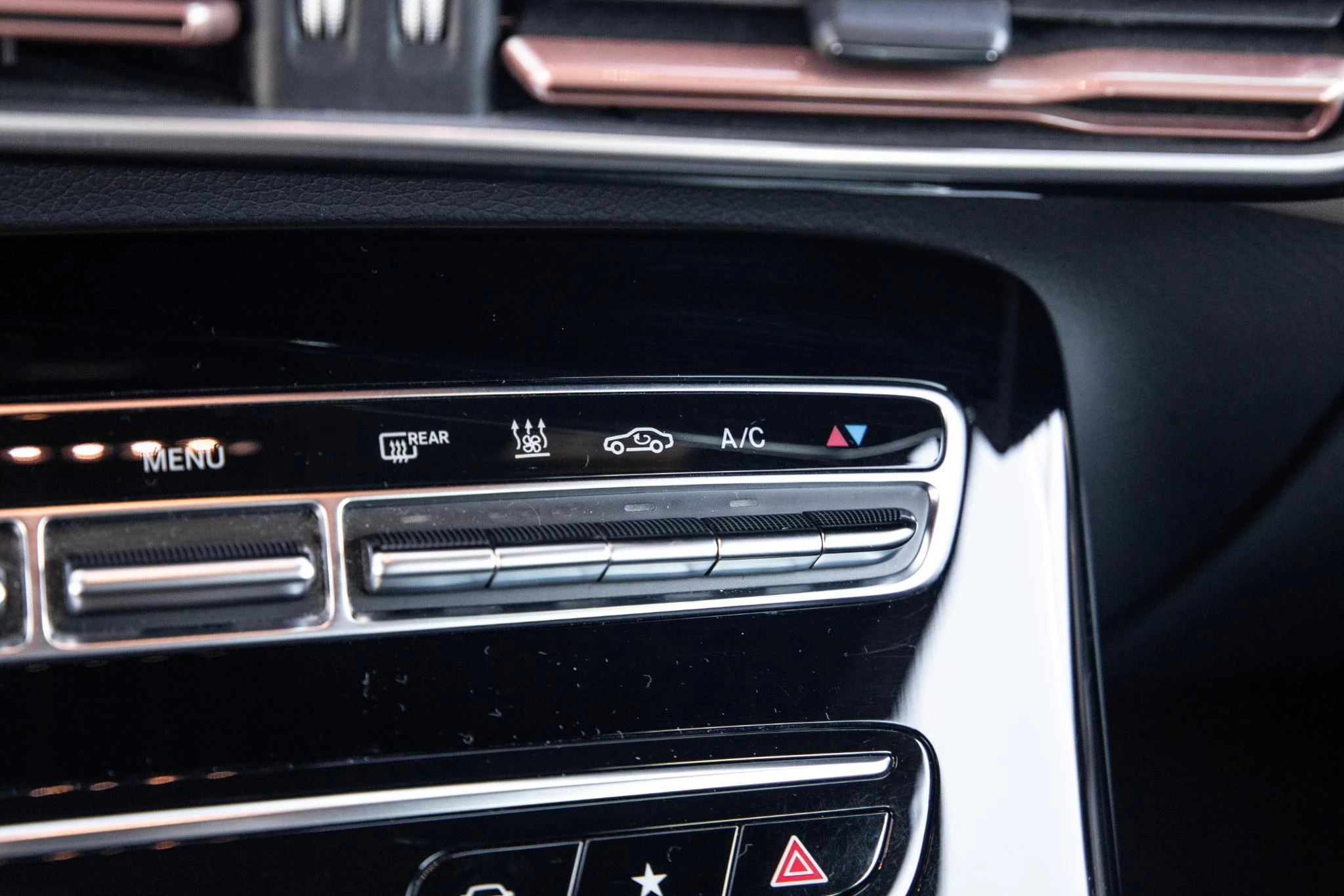 Hoofdafbeelding Mercedes-Benz EQC