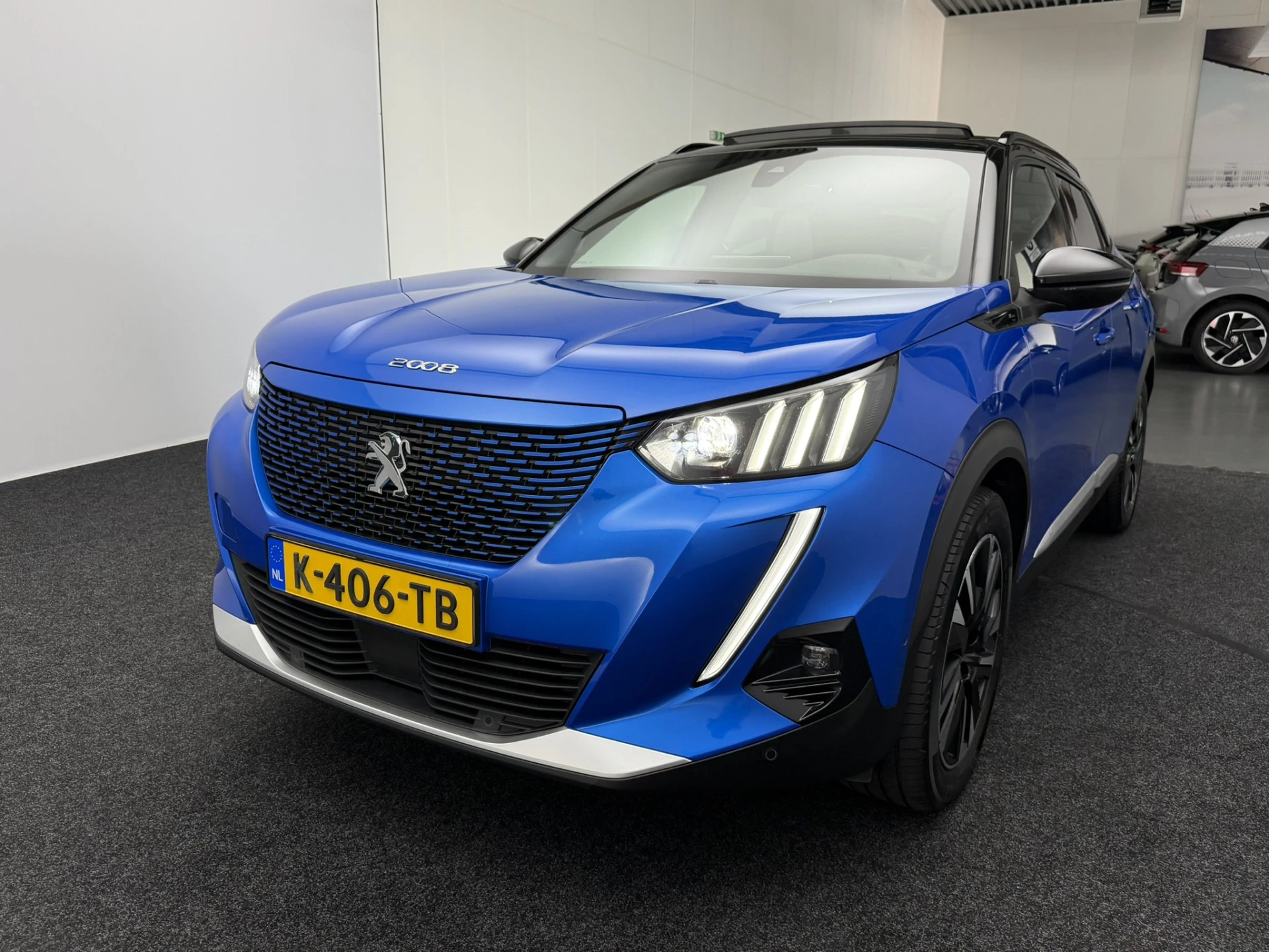 Hoofdafbeelding Peugeot e-2008
