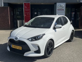 Toyota Yaris 1.5 HYBRID NAVI 16'' LM-VELGEN 4S-BANDEN CLIMA AD-CRUISE CAMERA APPLE/ADROID BLUETOOTH NL-AUTO