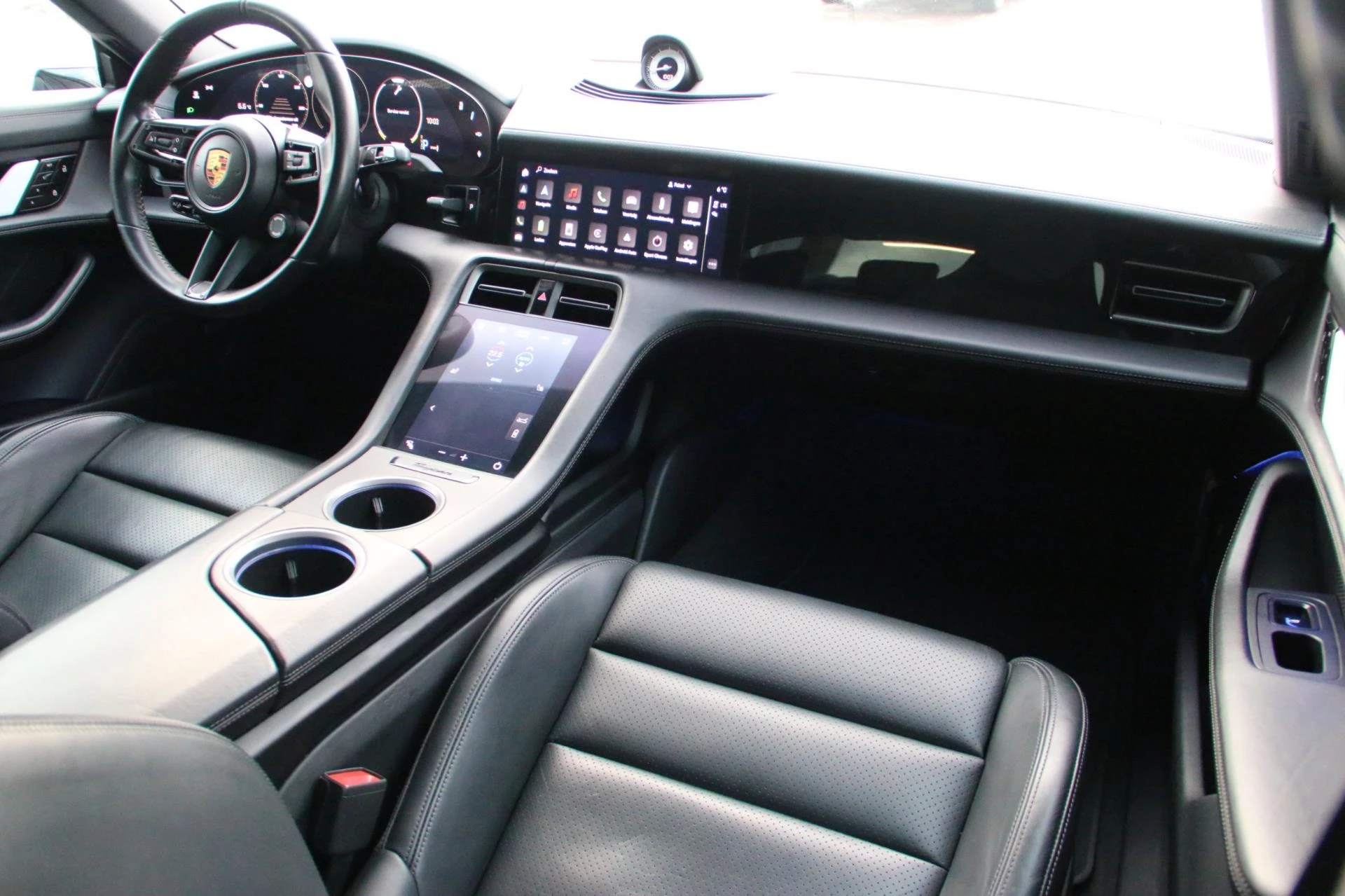 Hoofdafbeelding Porsche Taycan