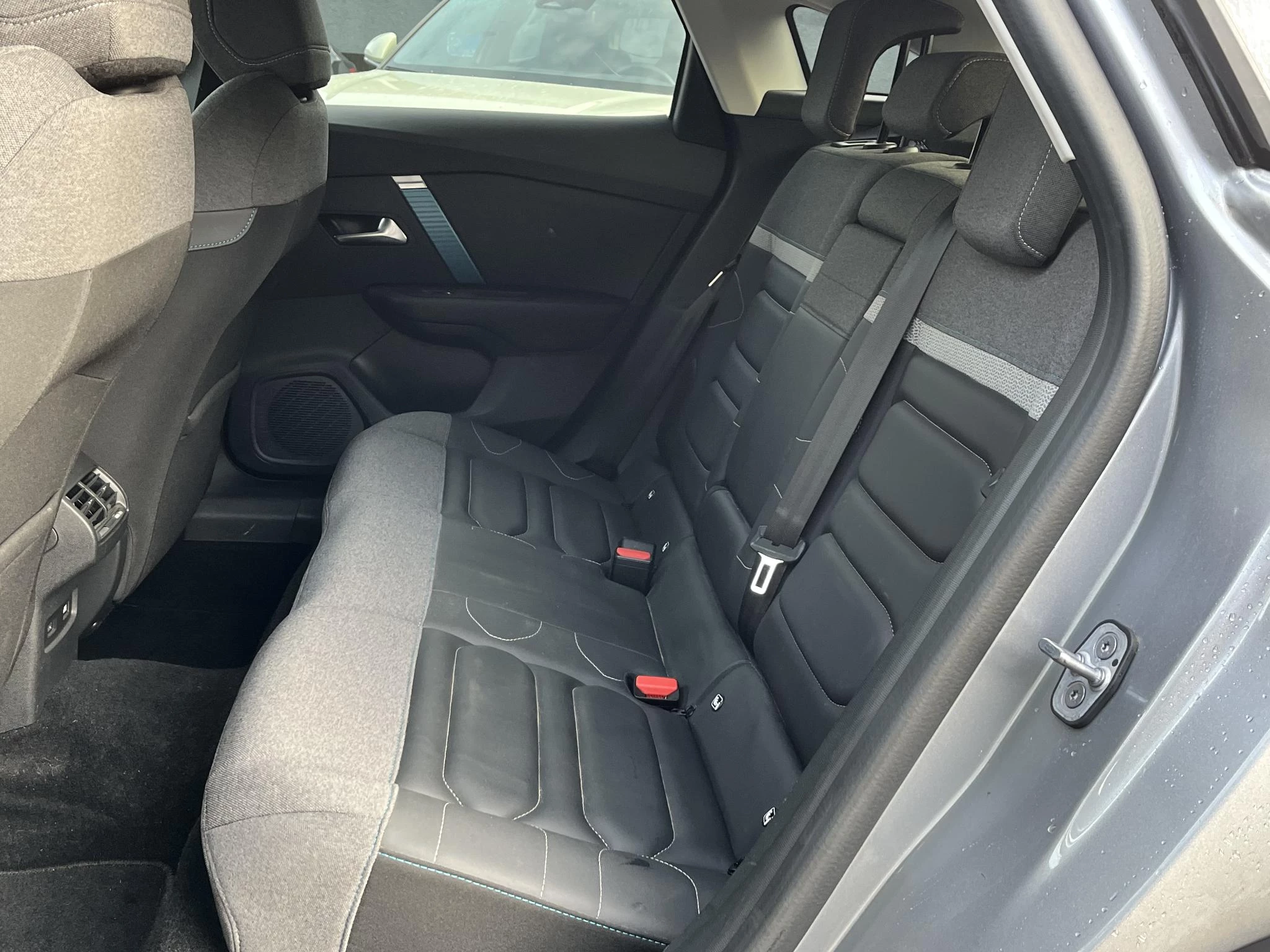 Hoofdafbeelding Citroën ë-C4