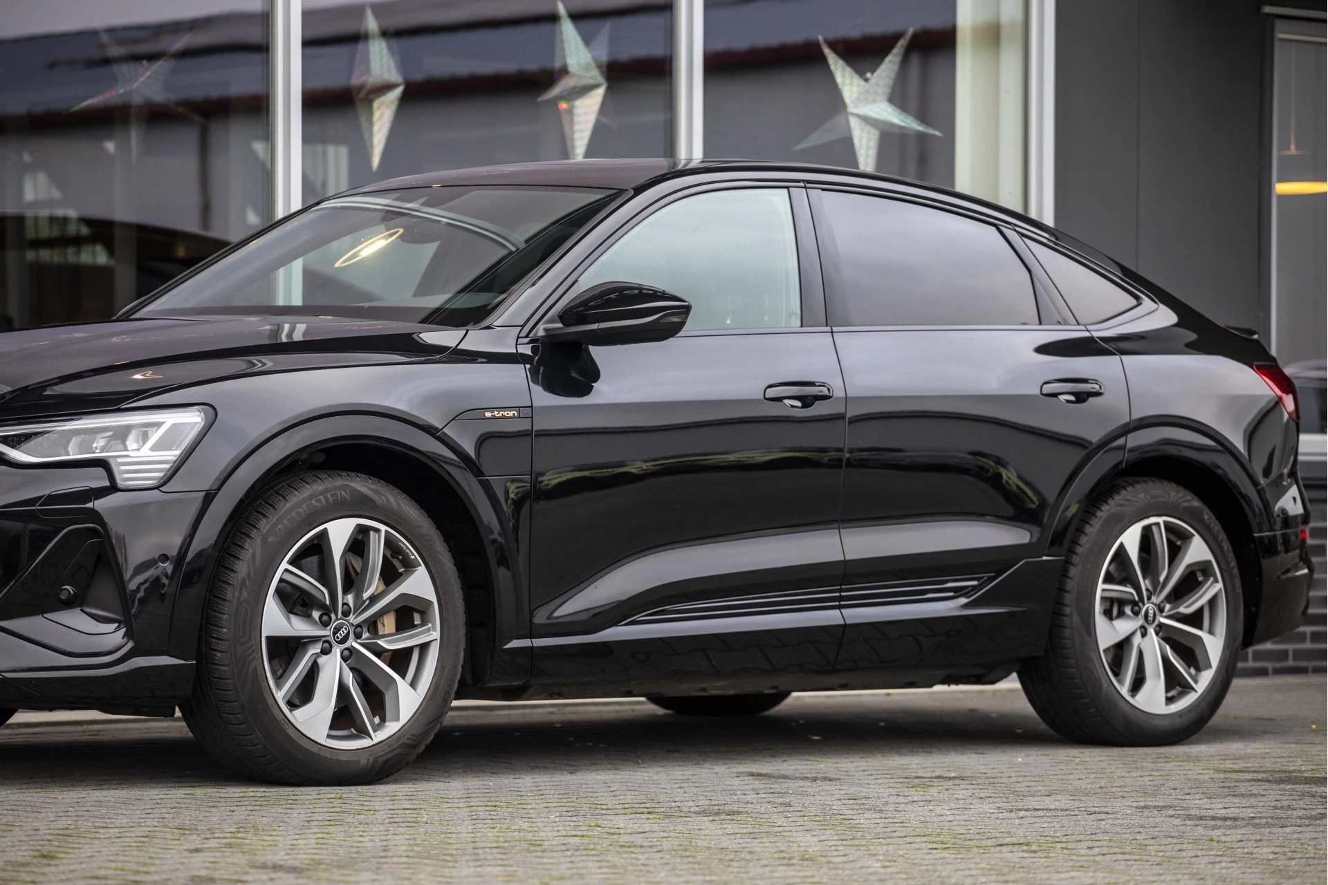 Hoofdafbeelding Audi e-tron