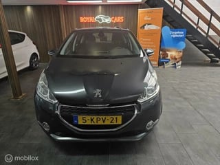 Peugeot 208 1.2 VTi Blue Lease Executive/ Navi /PDC / APK