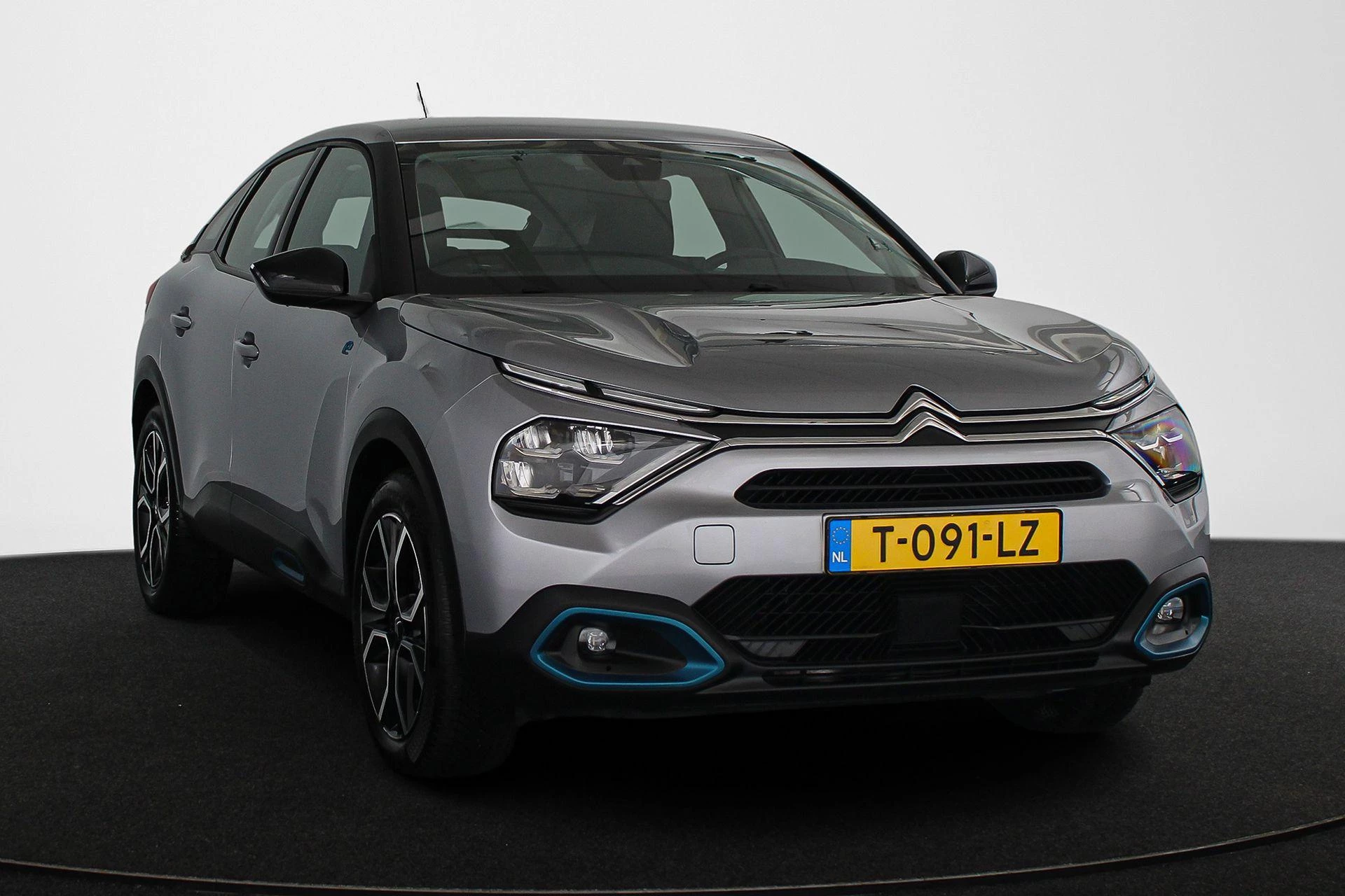 Hoofdafbeelding Citroën ë-C4