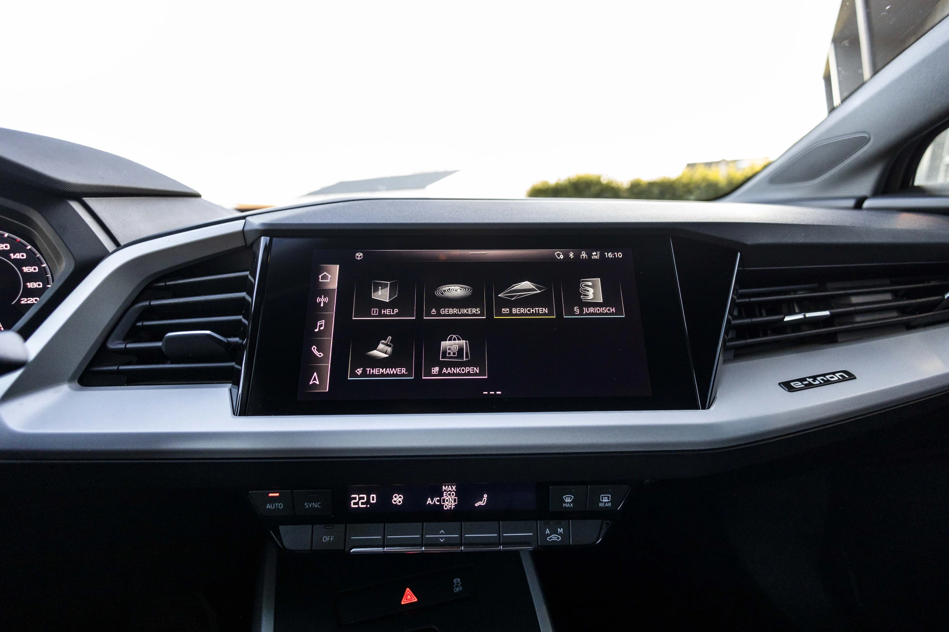 Hoofdafbeelding Audi Q4 e-tron