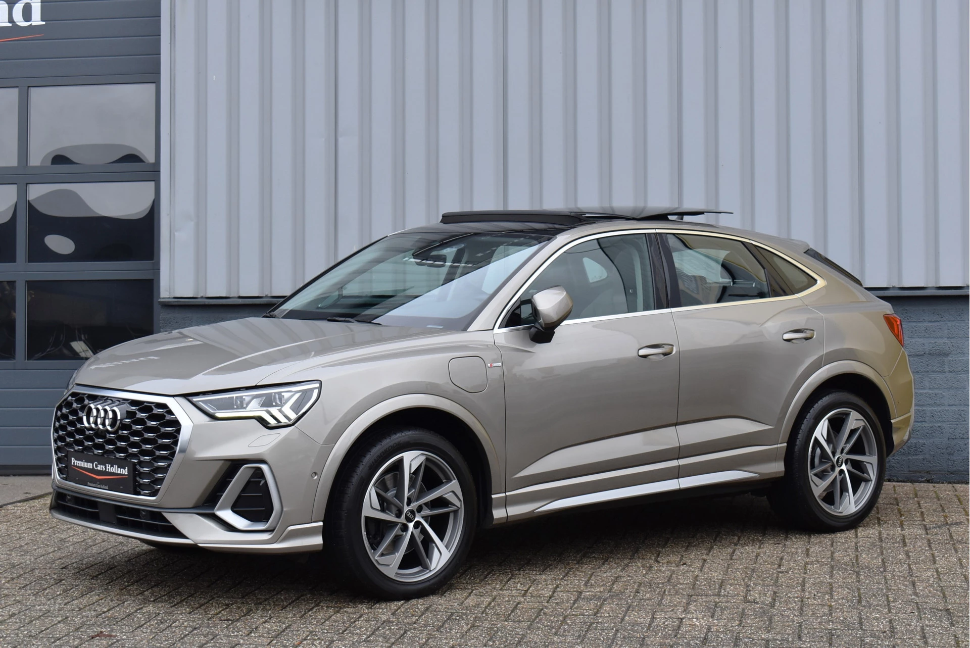 Hoofdafbeelding Audi Q3