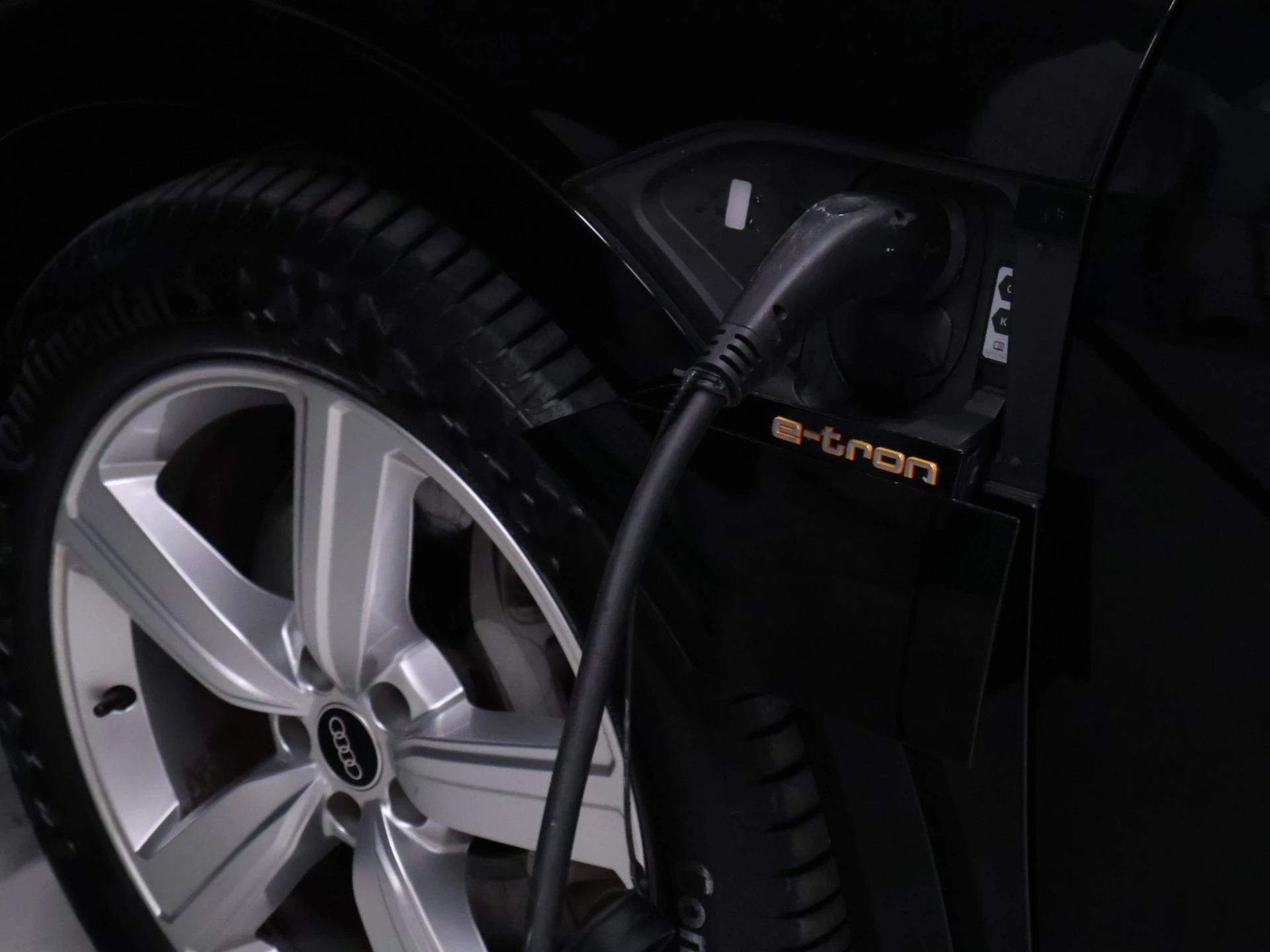 Hoofdafbeelding Audi e-tron