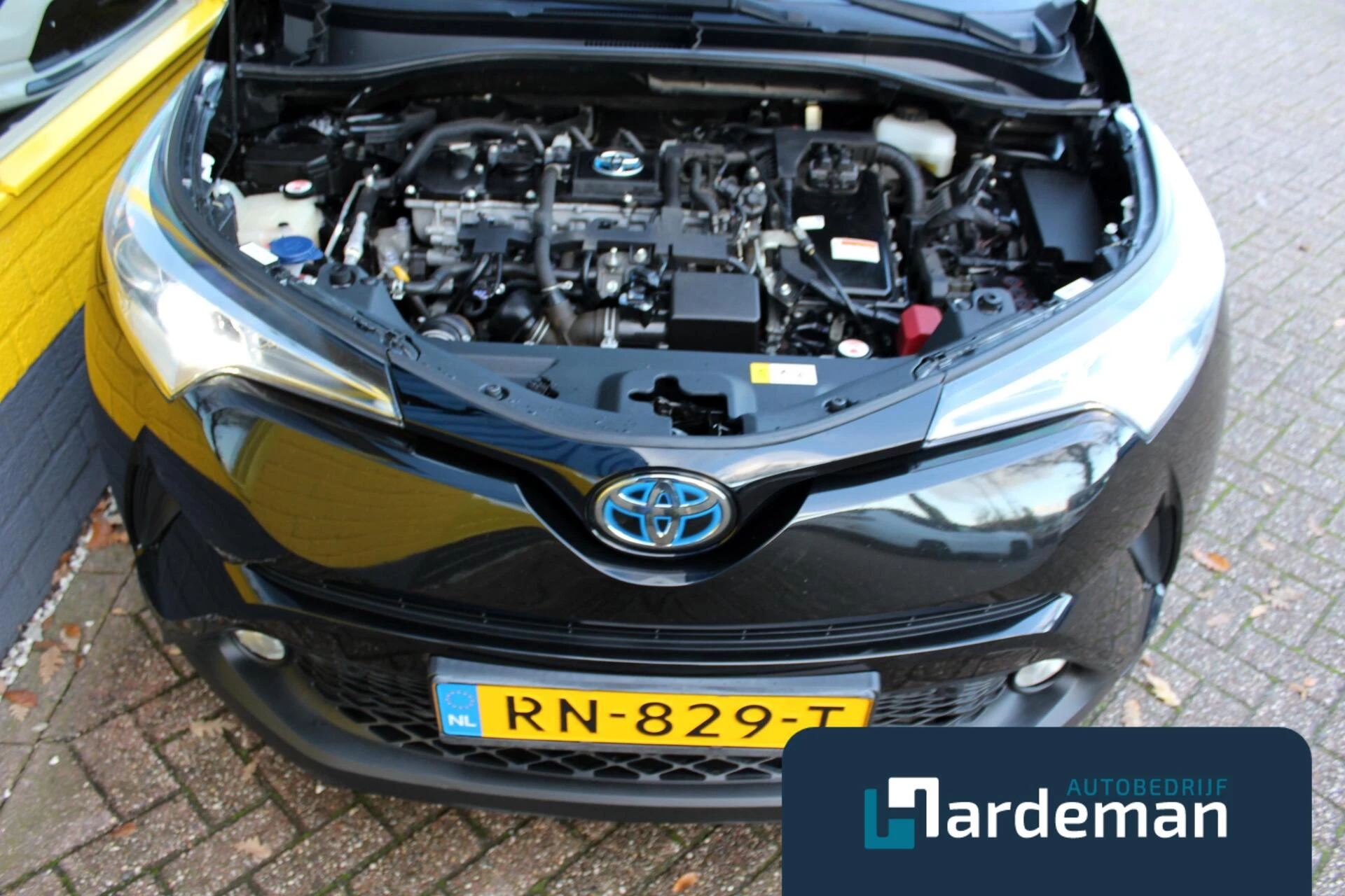 Hoofdafbeelding Toyota C-HR