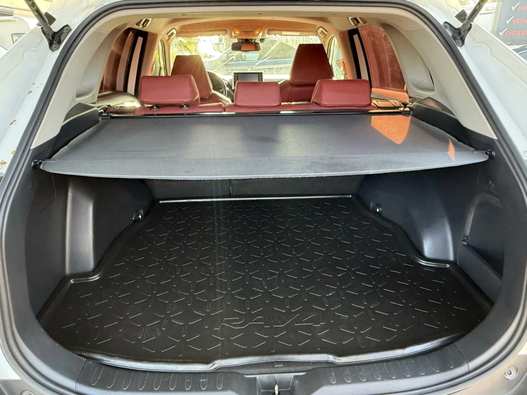 Hoofdafbeelding Toyota RAV4