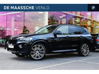 BMW X3 xDrive30e M Sport Automaat / Panoramadak / Trekhaak / Sportstoelen / Achteruitrijcamera / Laserlight / Comfort Access / Head-Up / Stoelverwarming / Live Cockpit Professional