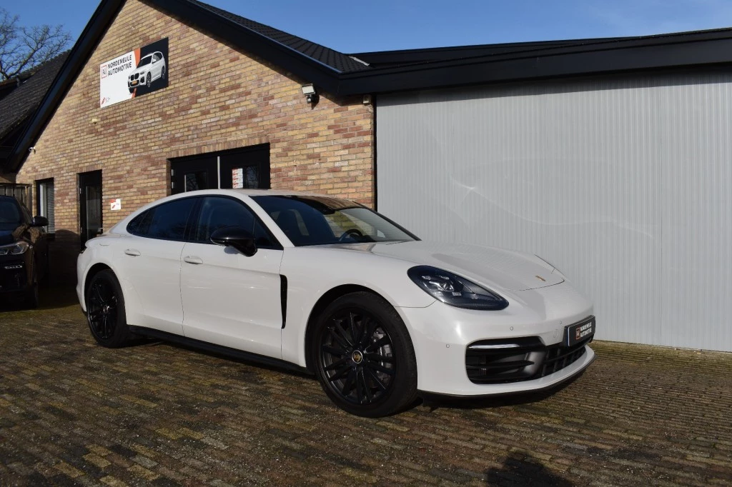 Hoofdafbeelding Porsche Panamera