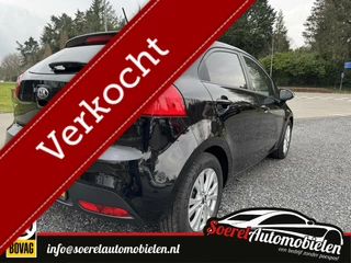 Hoofdafbeelding Kia Rio Kia Rio 1.2 CVVT World Cup Edition,airco,cruise,leer,p.sensoren