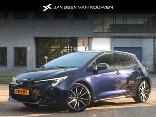 Hoofdafbeelding Toyota Corolla Toyota Corolla Hybrid 140 GR Sport / 18" velgen / Stoelverwarming / Digitale Cockpit / Sportstoelen