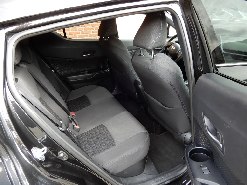 Hoofdafbeelding Toyota C-HR