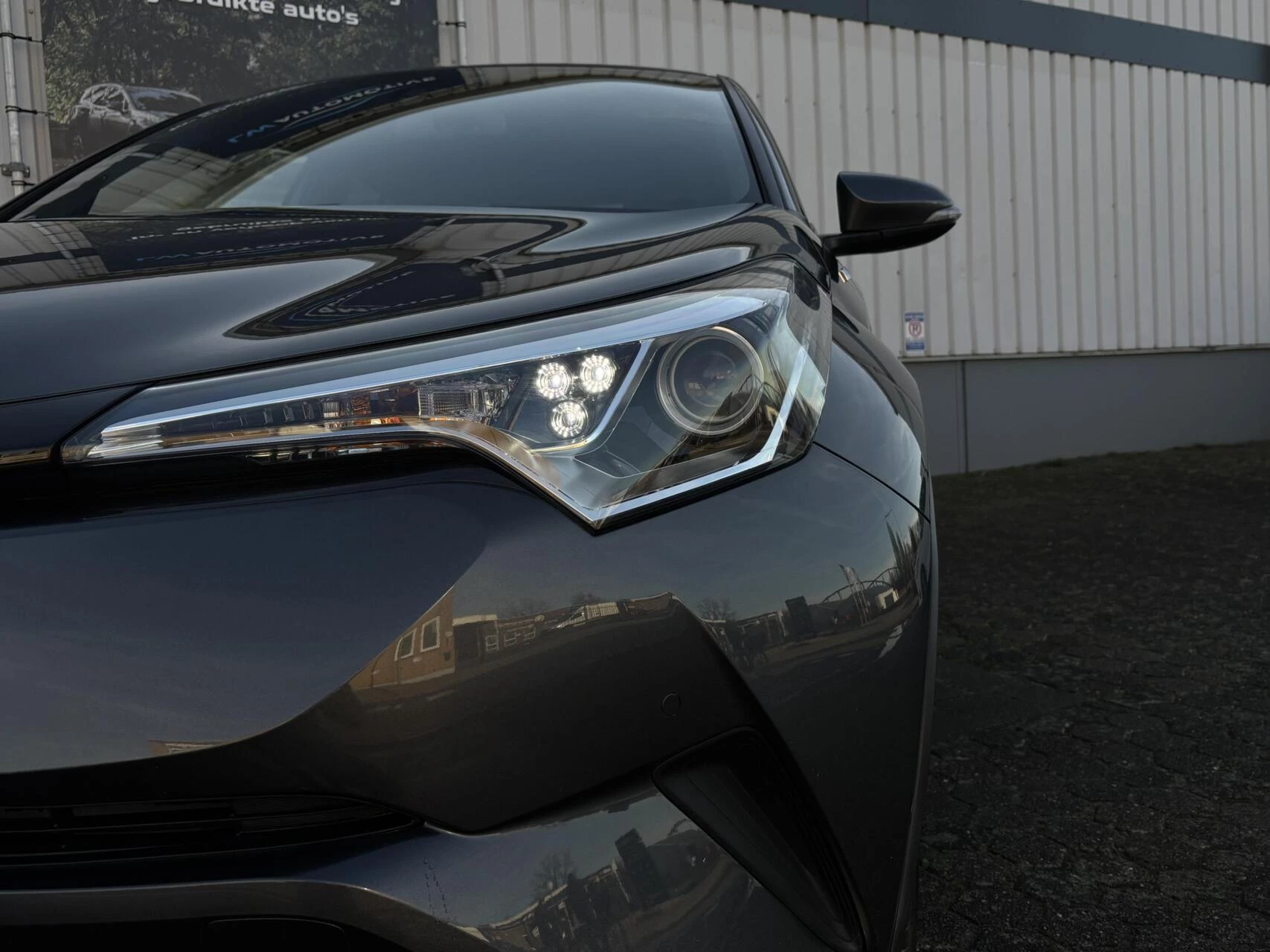 Hoofdafbeelding Toyota C-HR
