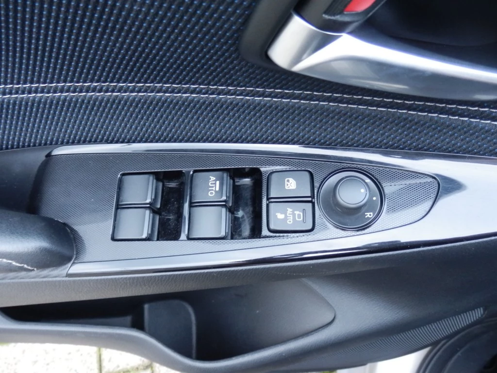 Hoofdafbeelding Mazda 2