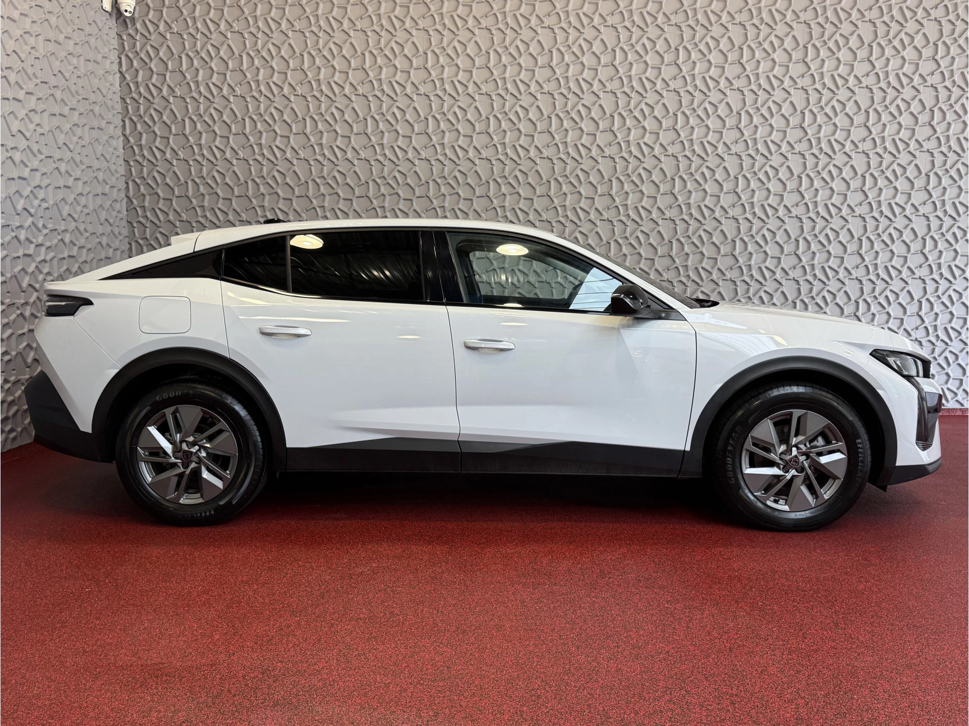 Hoofdafbeelding Peugeot 408