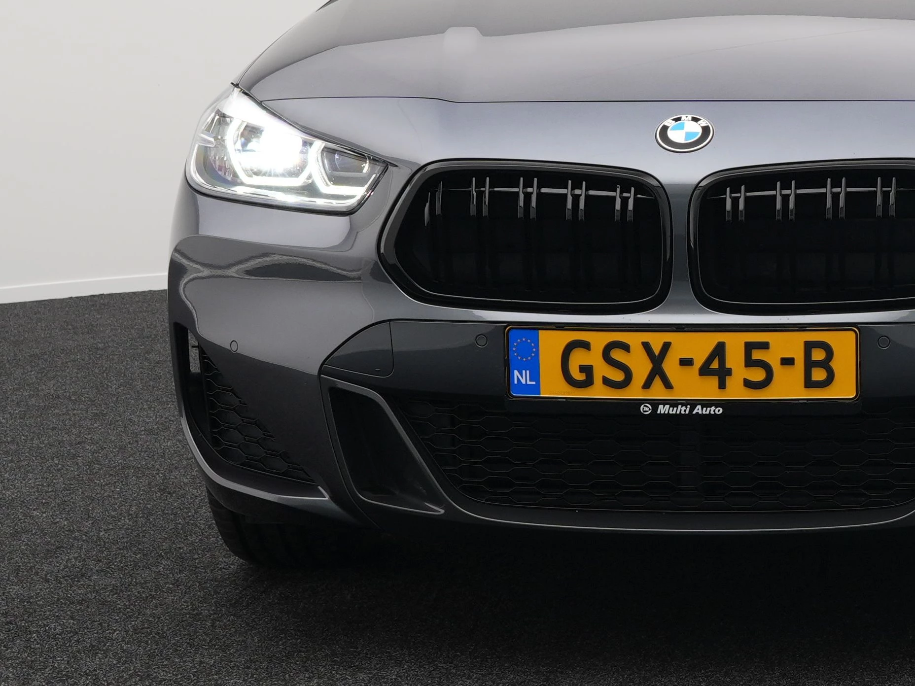 Hoofdafbeelding BMW X2