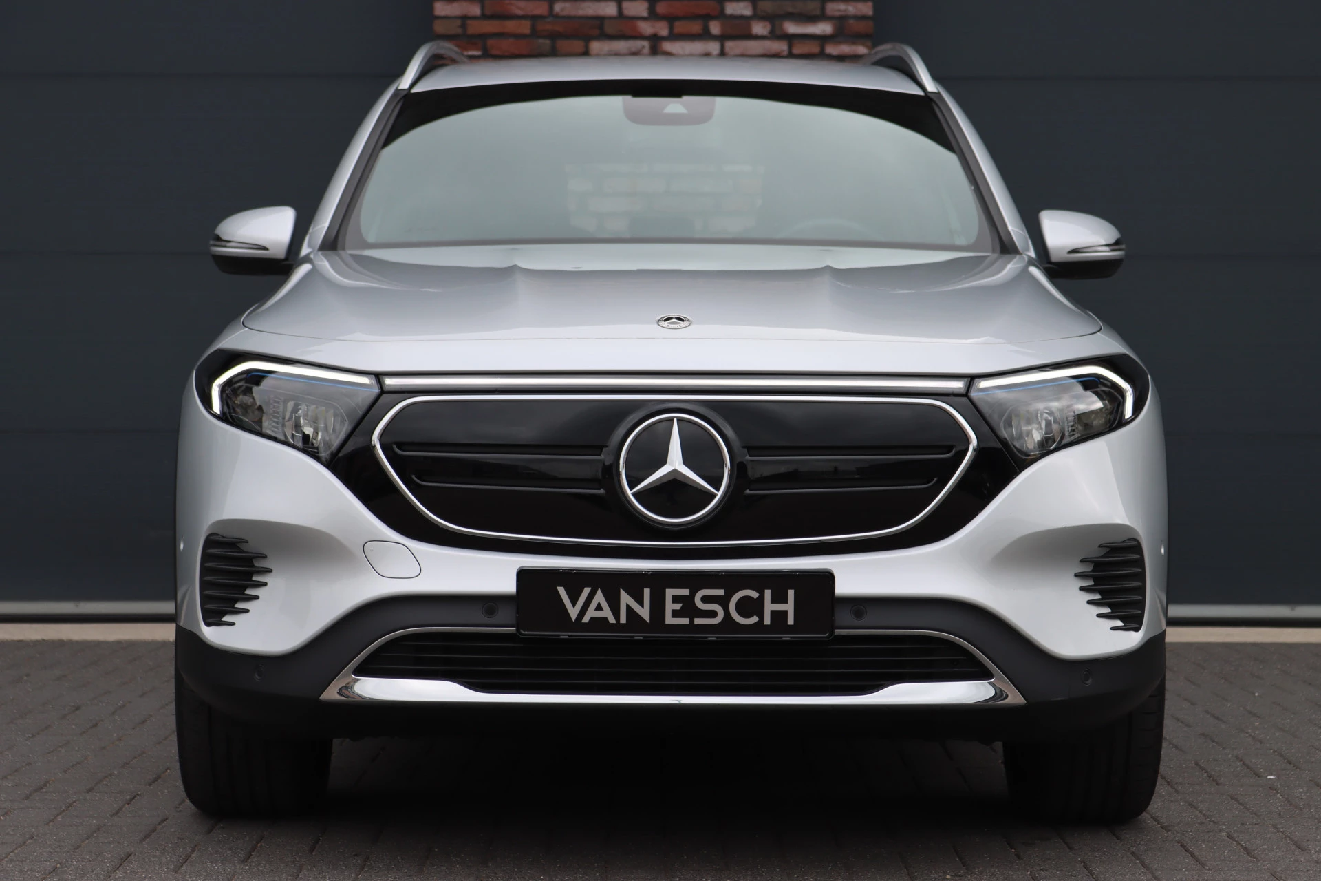 Hoofdafbeelding Mercedes-Benz EQB