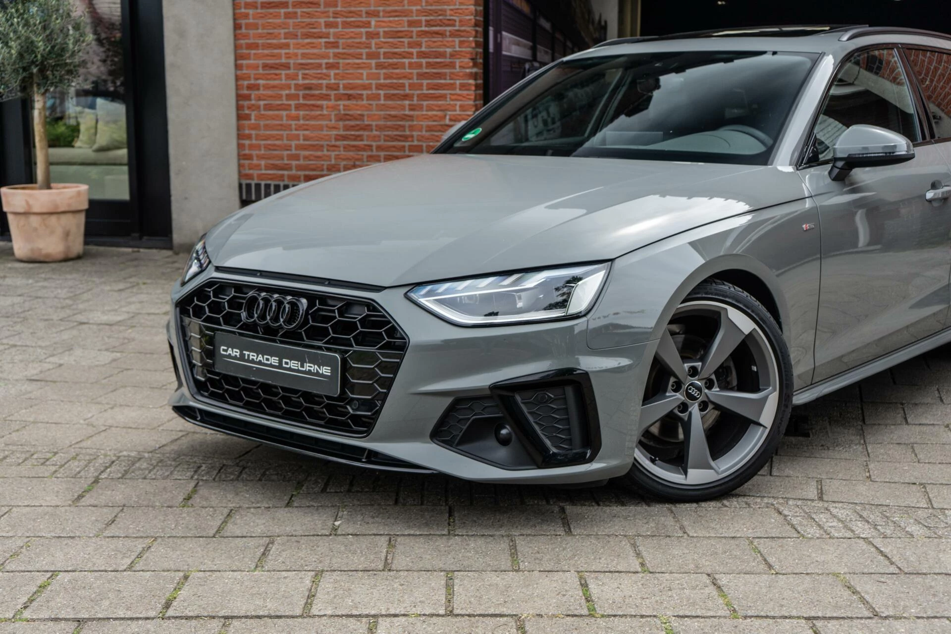 Hoofdafbeelding Audi A4