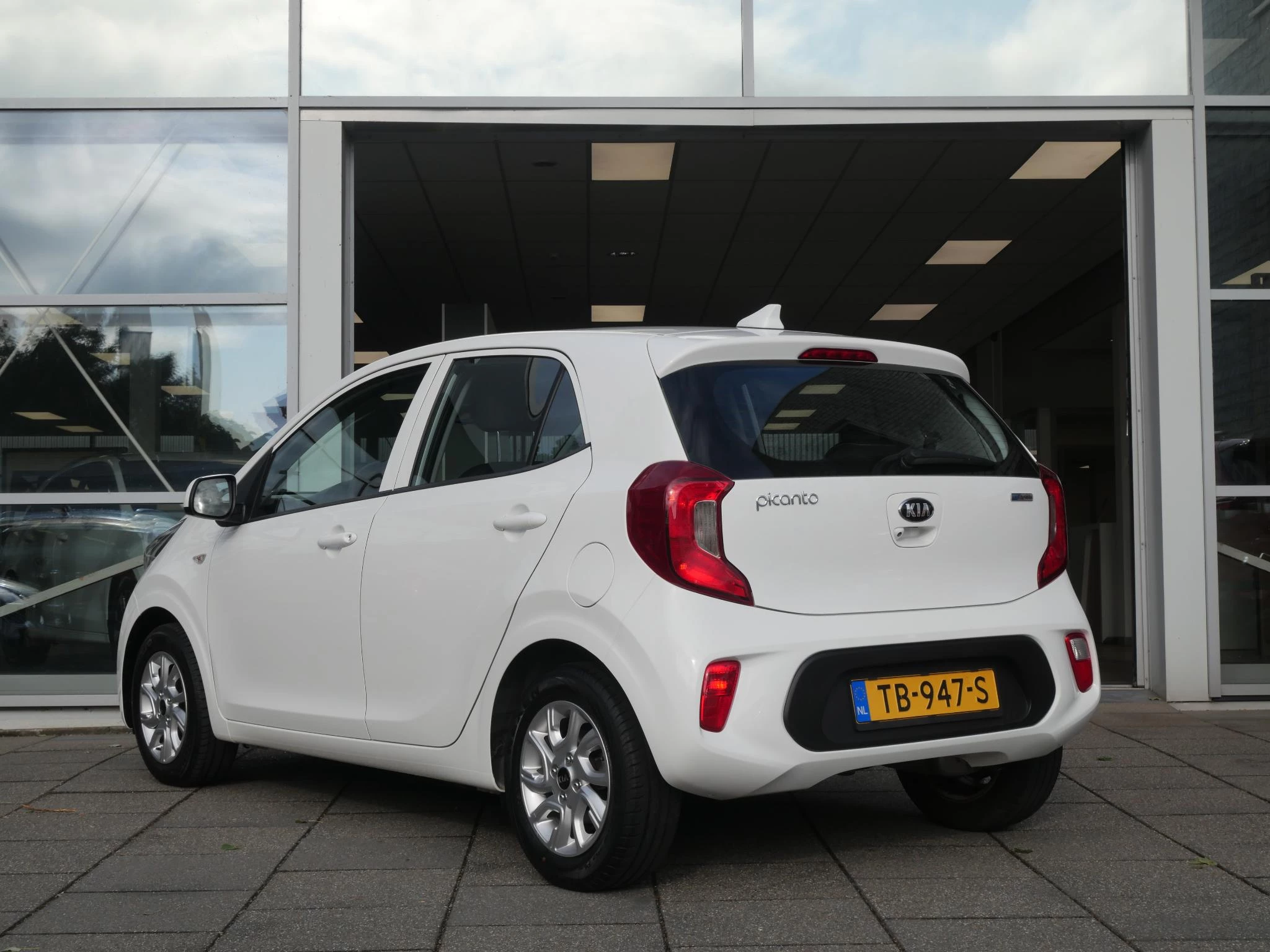 Hoofdafbeelding Kia Picanto