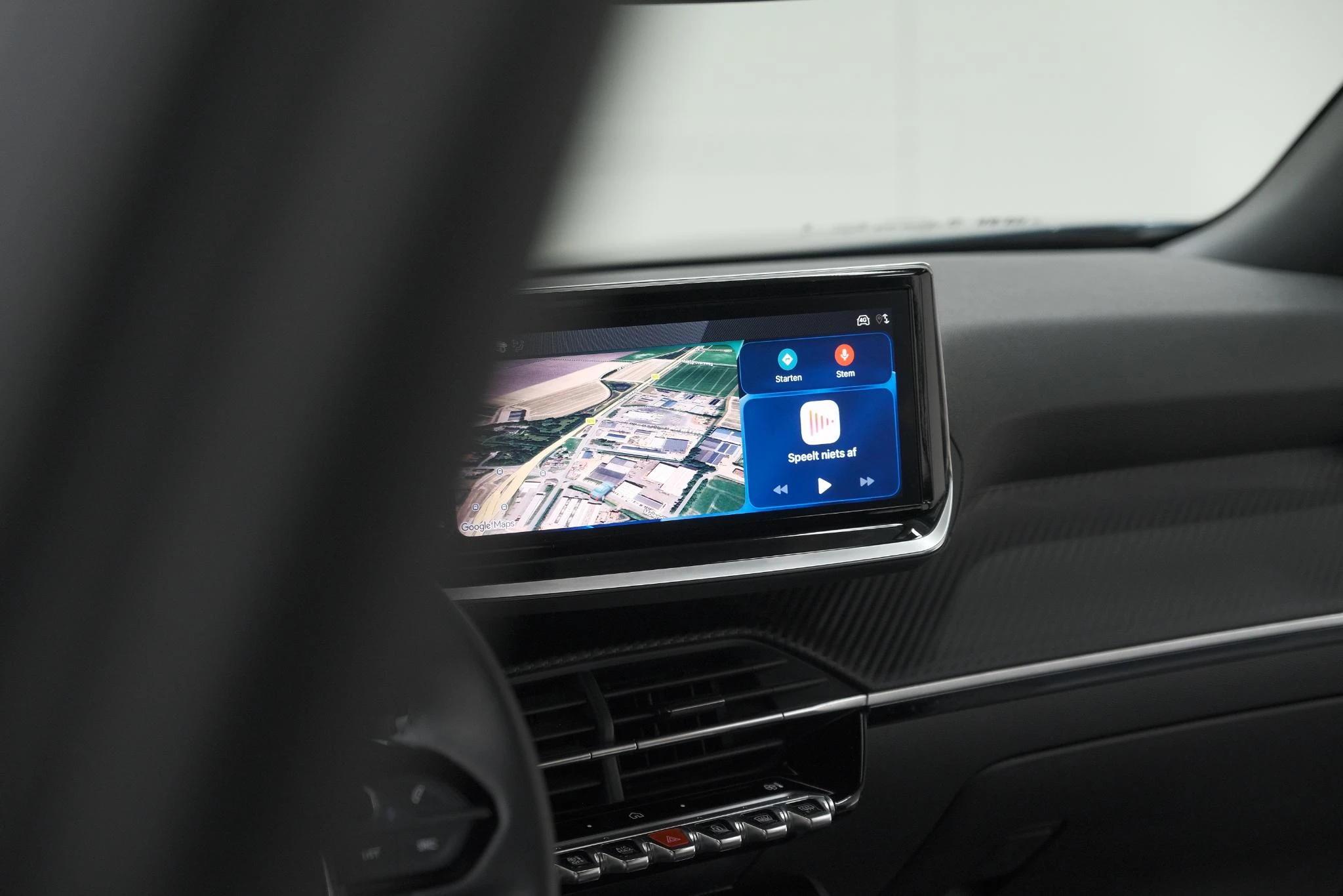 Hoofdafbeelding Peugeot e-2008