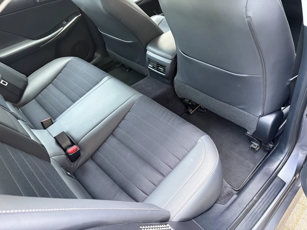 Hoofdafbeelding Lexus IS