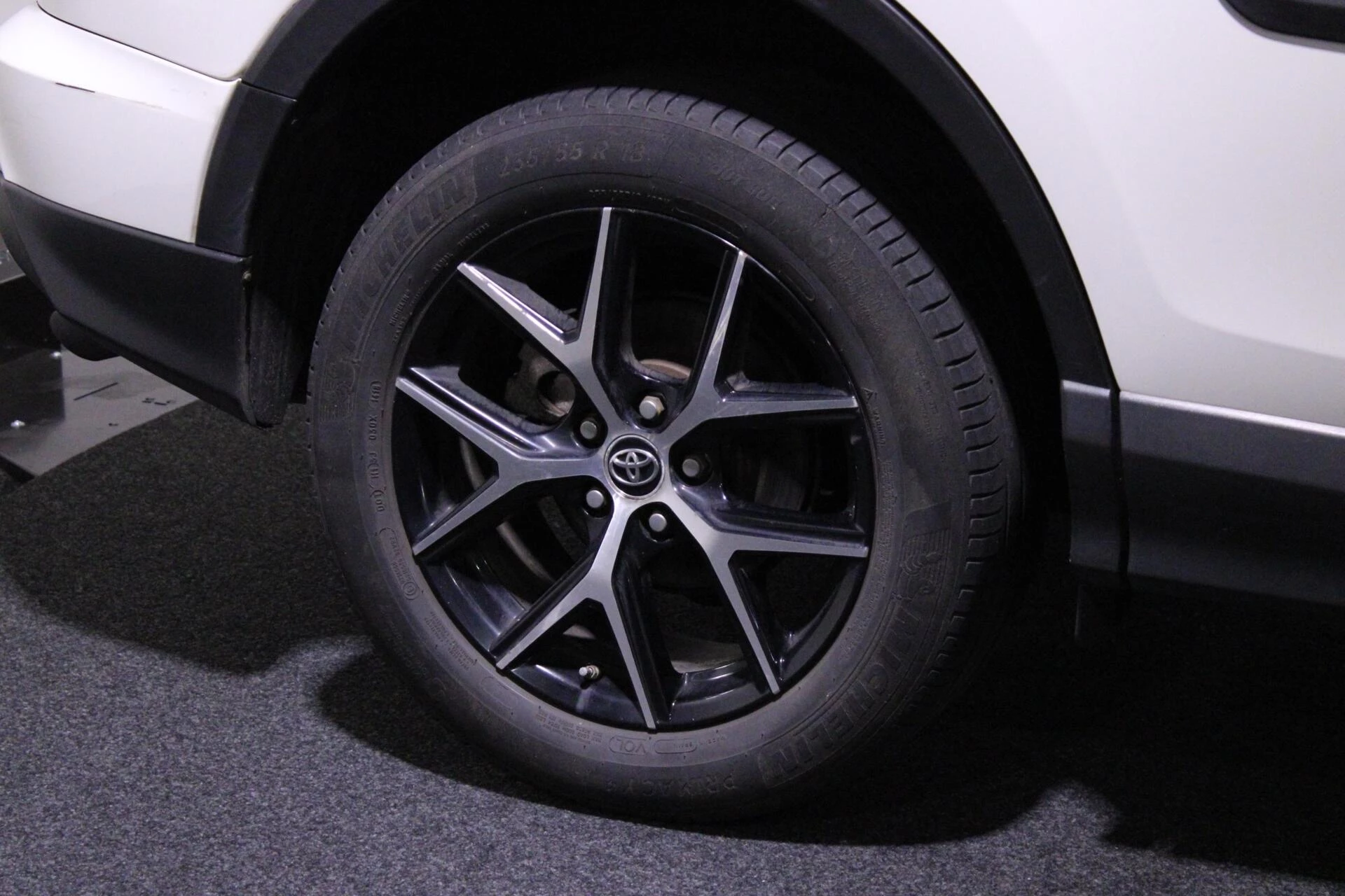 Hoofdafbeelding Toyota RAV4