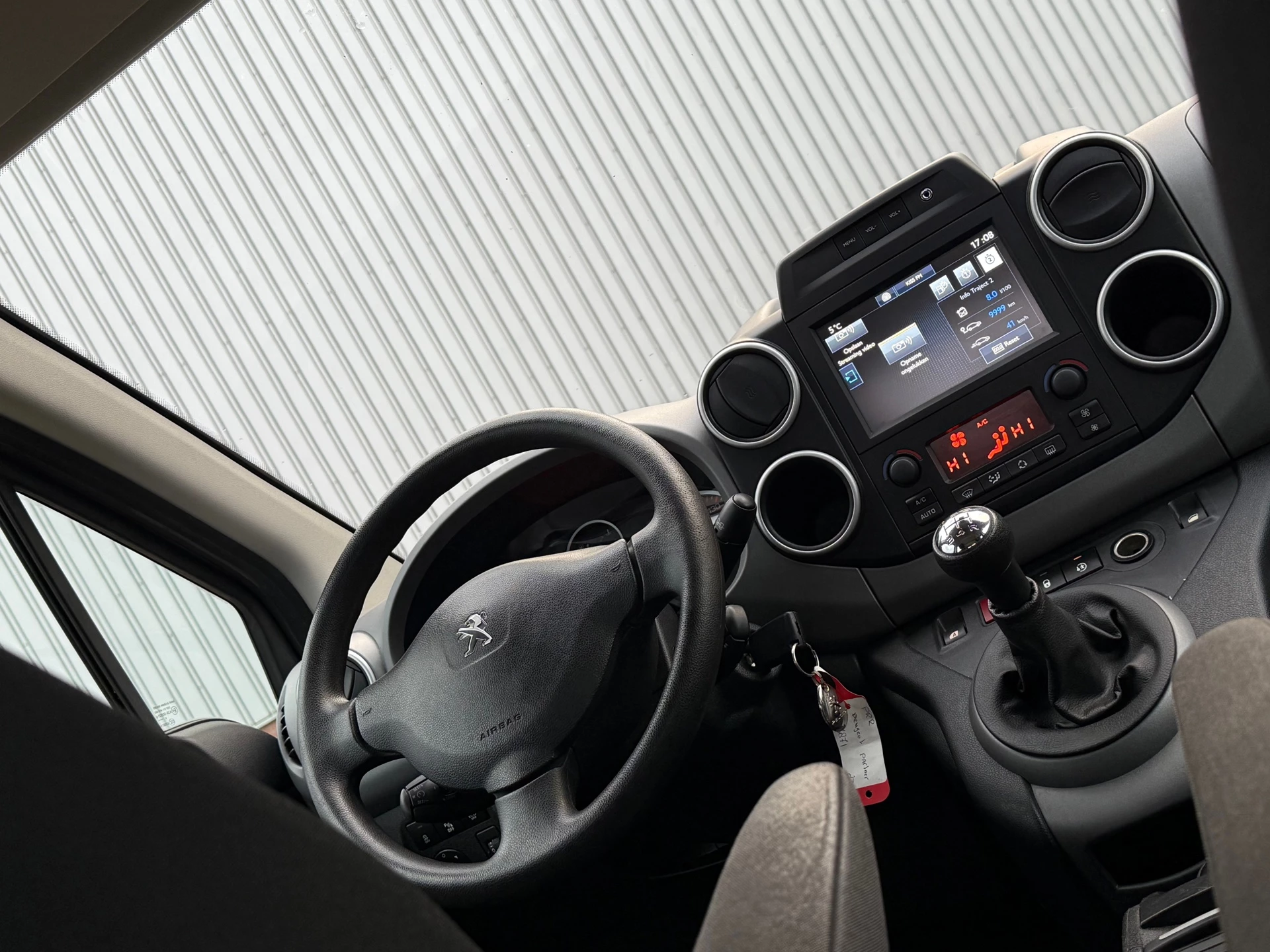 Hoofdafbeelding Peugeot Partner