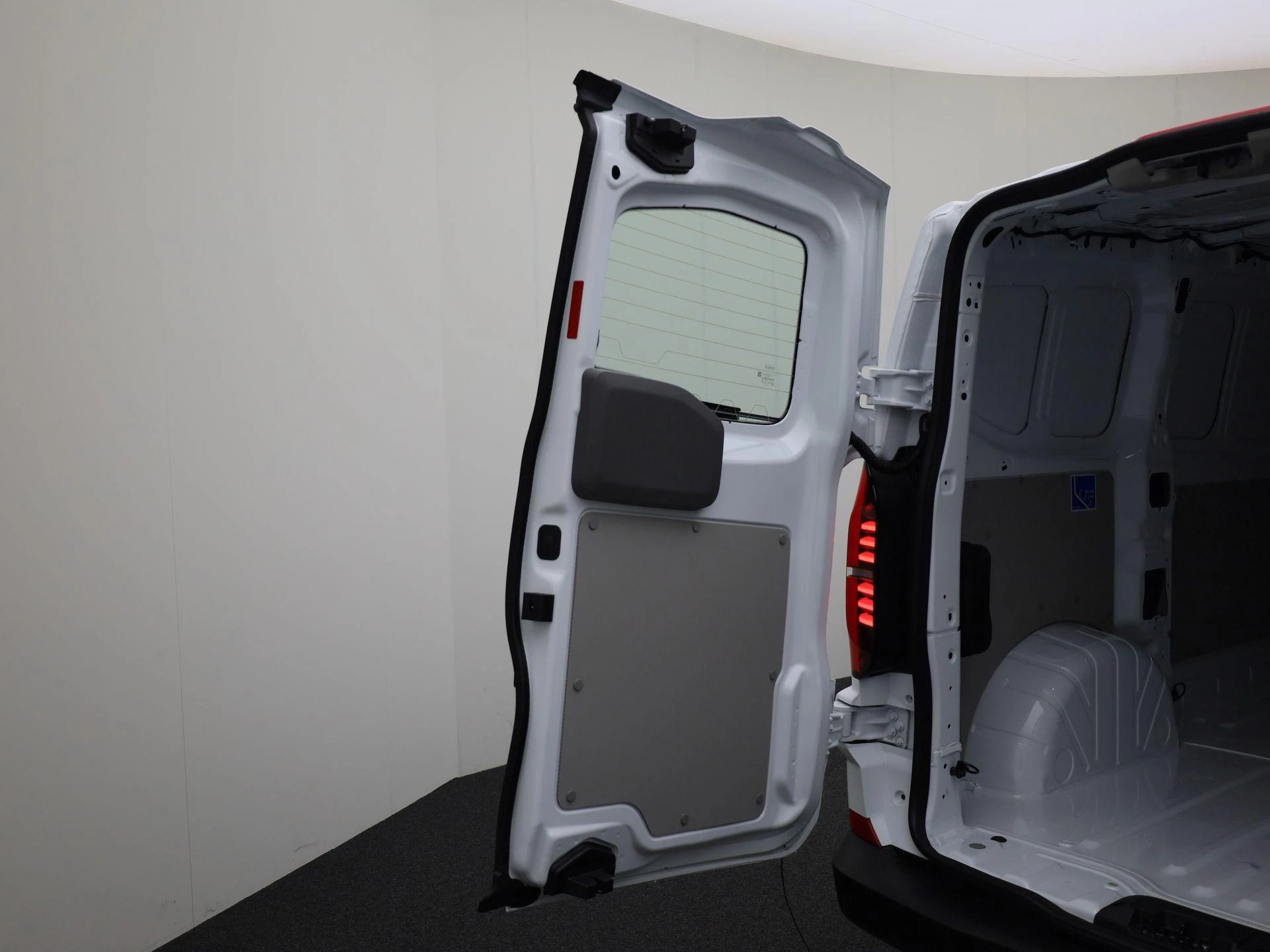 Hoofdafbeelding Volkswagen e-Transporter