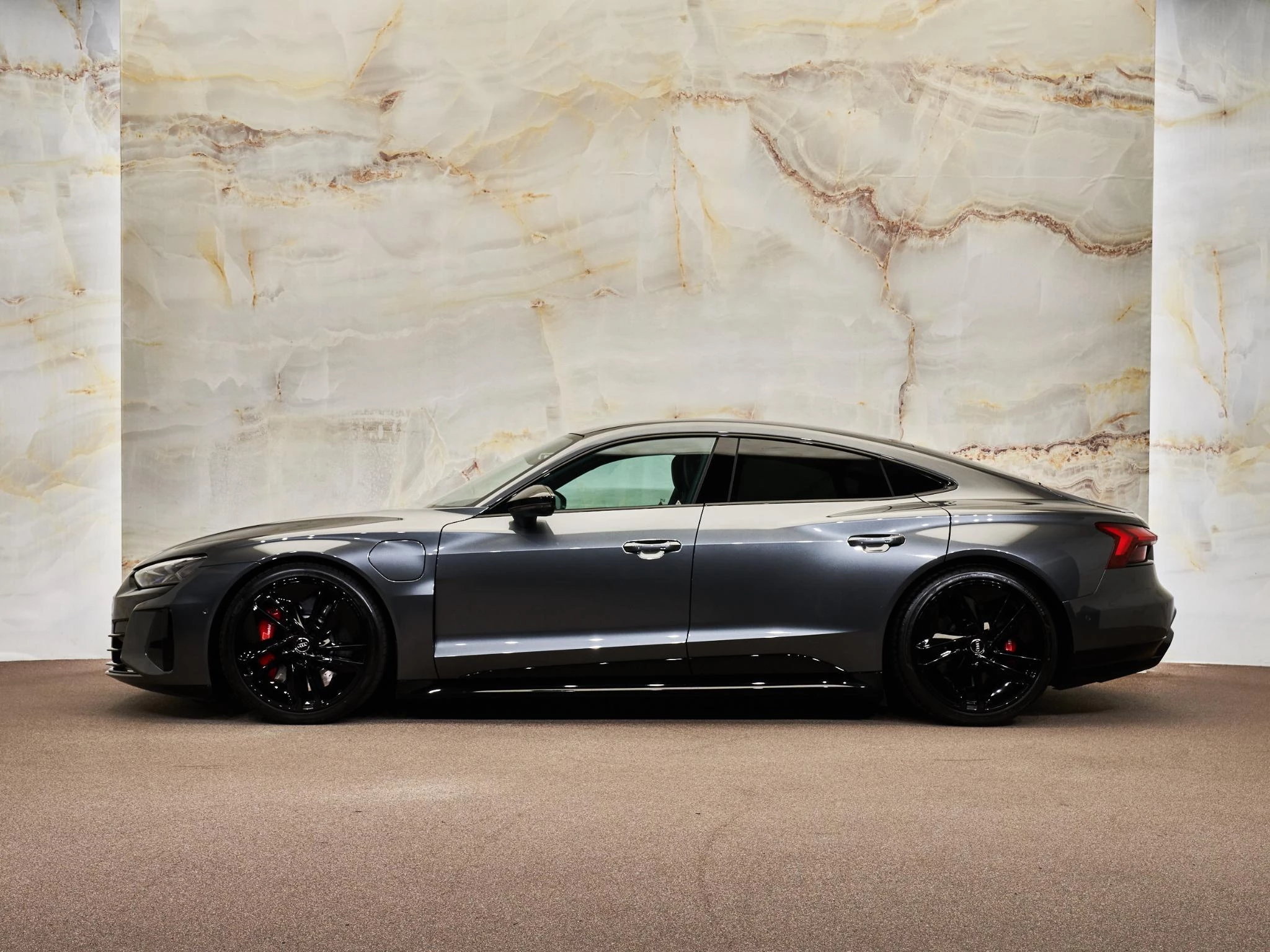 Hoofdafbeelding Audi e-tron GT