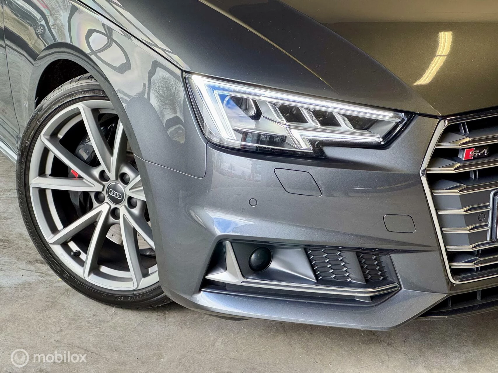 Hoofdafbeelding Audi S4