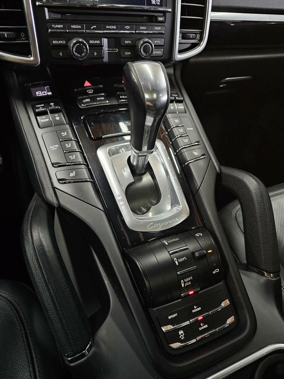 Hoofdafbeelding Porsche Cayenne