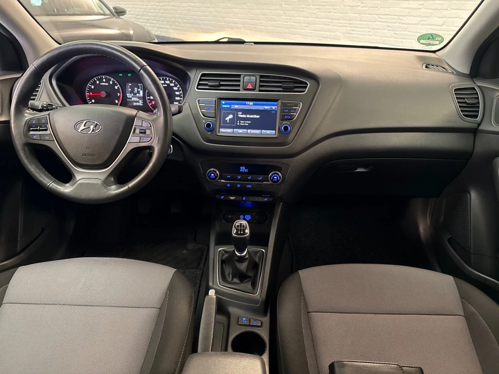 Hoofdafbeelding Hyundai i20