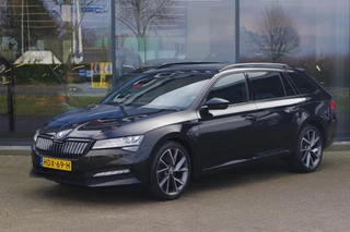 Hoofdafbeelding Škoda Superb Škoda Superb Combi 1.4 TSI iV 218 PK Sportline BNS PHEV, Trekhaak, Carplay, Camera, Memory