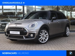 MINI Clubman Cooper S / Panoramadak / Sportstoelen / Achteruitrijcamera / Comfort Access / LED / Park Assistant / Head-Up / Stoelverwarming