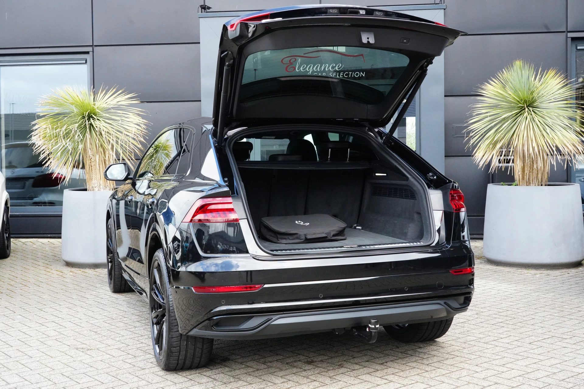 Hoofdafbeelding Audi Q8