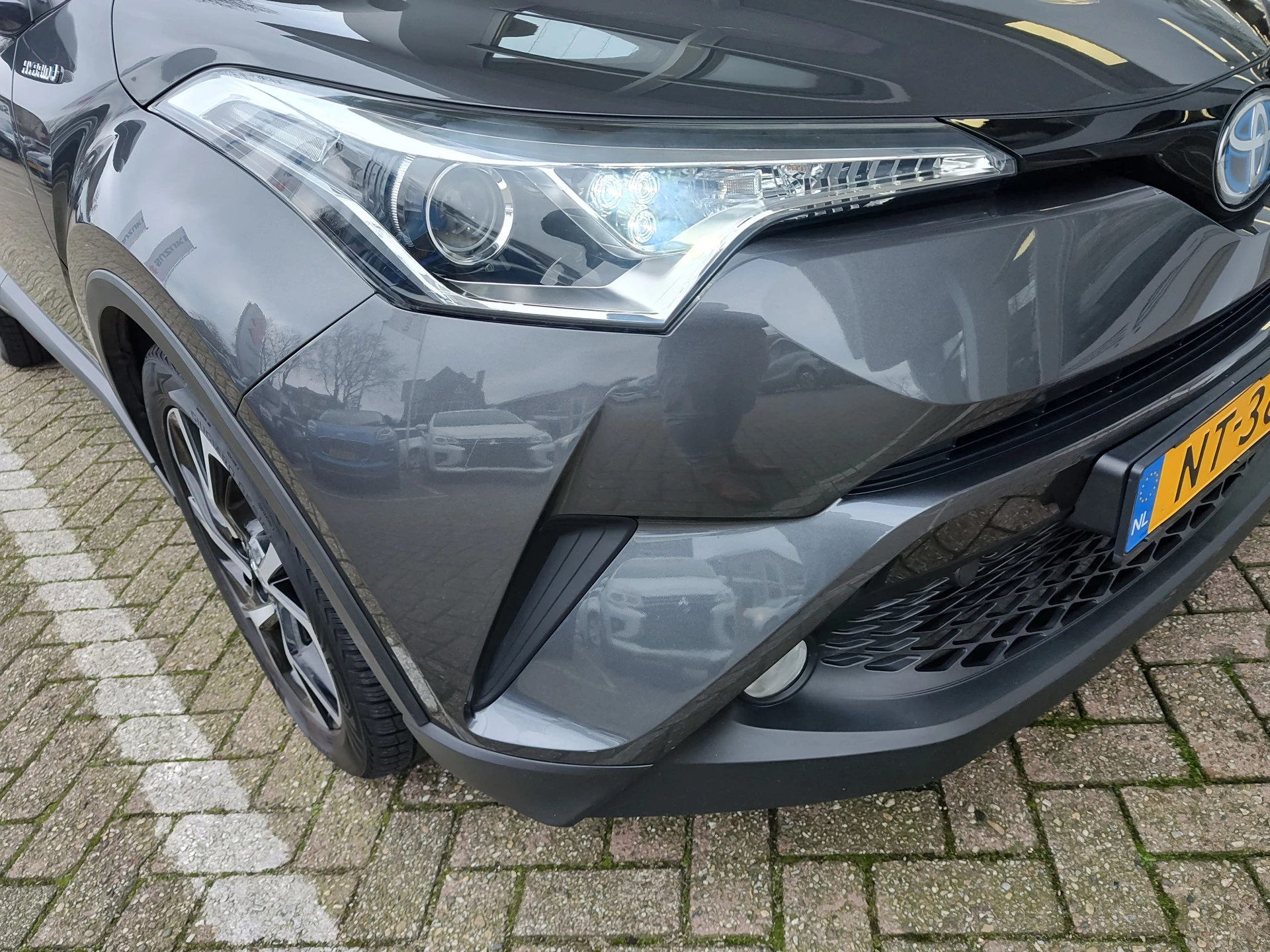 Hoofdafbeelding Toyota C-HR